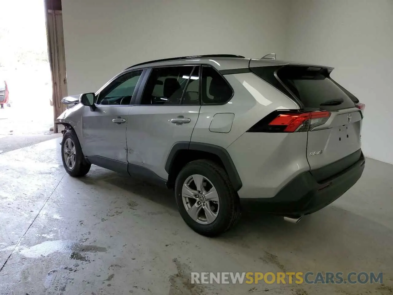 2 Photograph of a damaged car 2T3P1RFV8SW532842 TOYOTA RAV4 2025