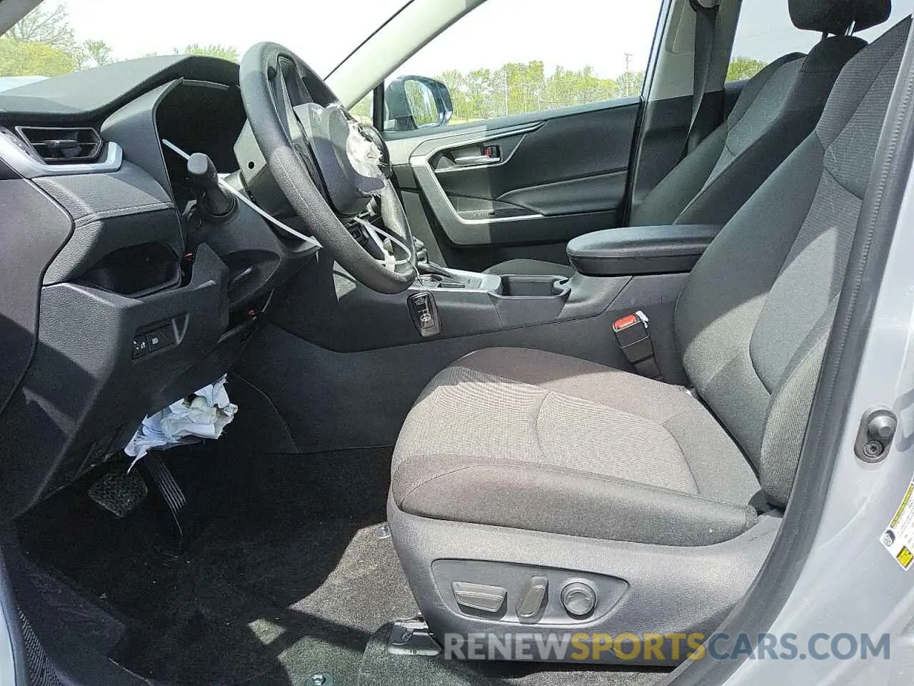 7 Photograph of a damaged car 2T3P1RFV8SW532842 TOYOTA RAV4 2025