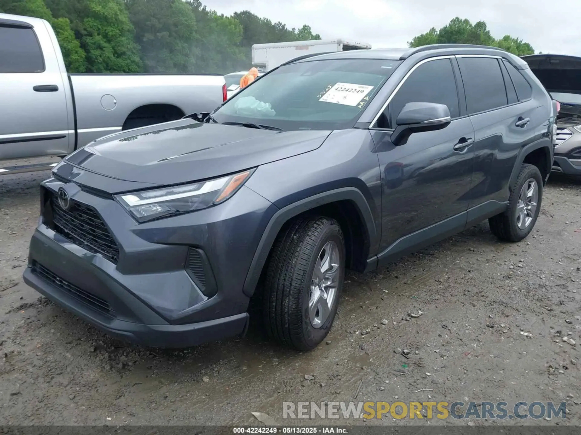 2 Photograph of a damaged car 2T3P1RFV9SC501780 TOYOTA RAV4 2025