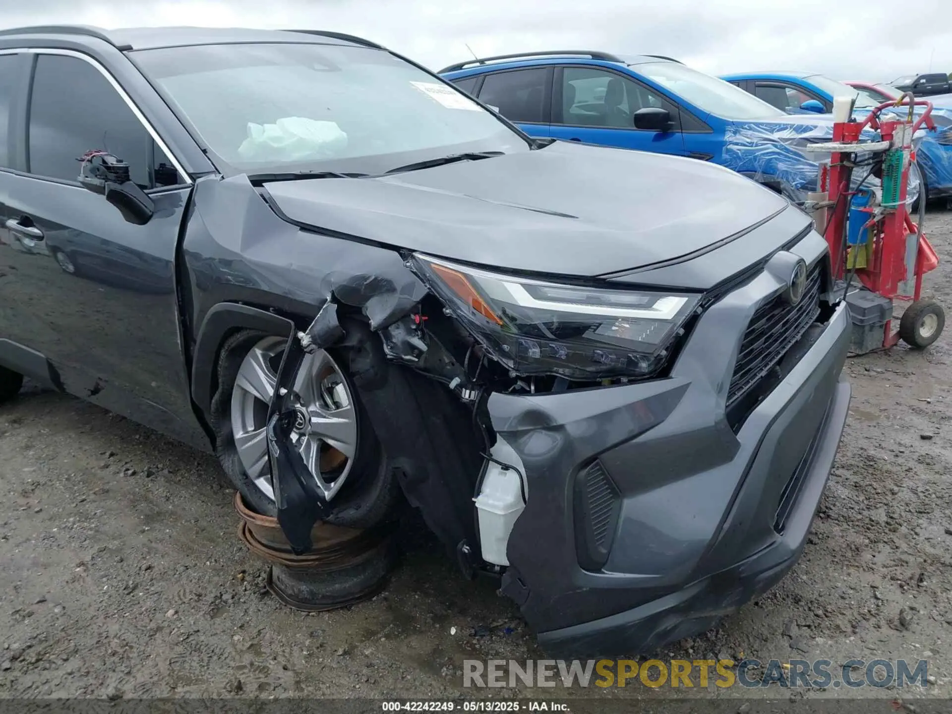 6 Photograph of a damaged car 2T3P1RFV9SC501780 TOYOTA RAV4 2025
