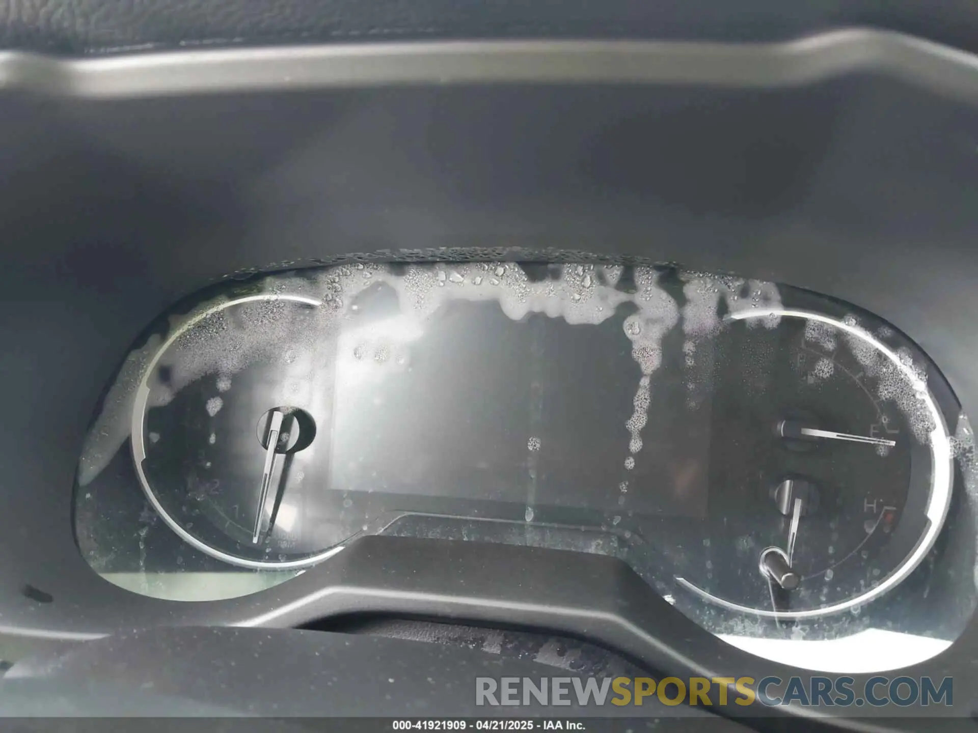 7 Photograph of a damaged car 2T3P1RFV9SC503951 TOYOTA RAV4 2025