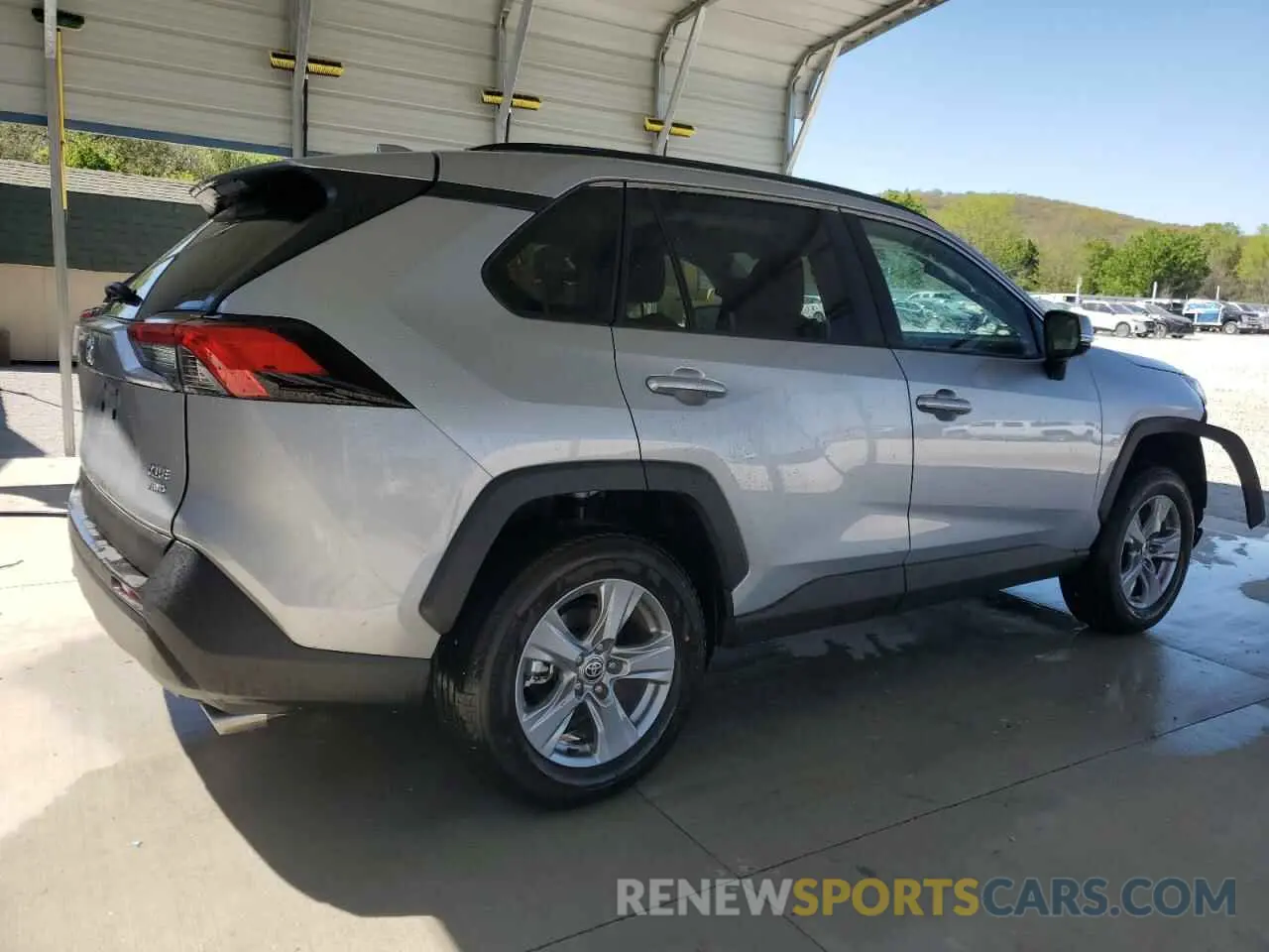 3 Photograph of a damaged car 2T3P1RFVXSW518005 TOYOTA RAV4 2025