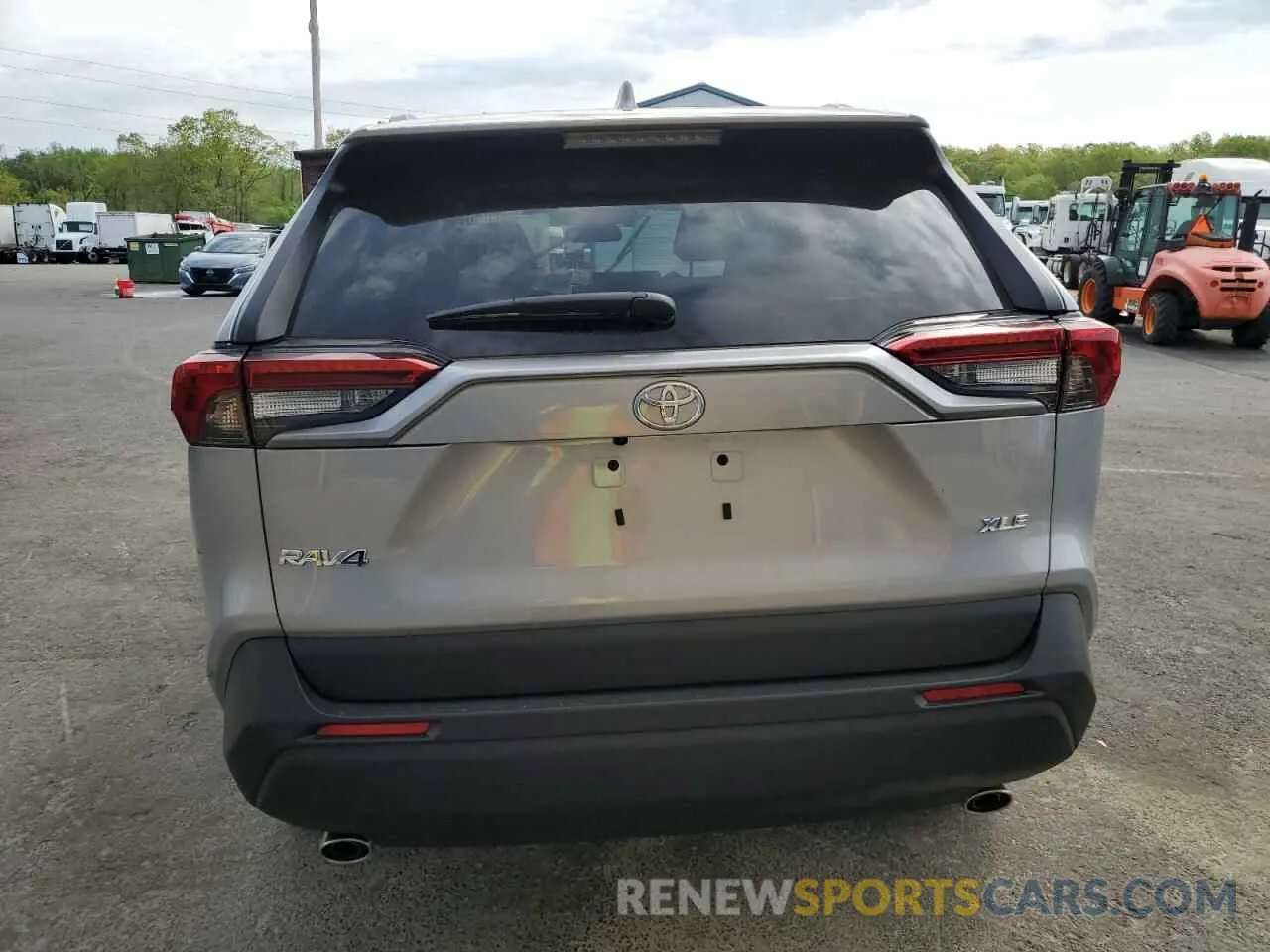 6 Фотография поврежденного автомобиля 2T3W1RFV1SC326632 TOYOTA RAV4 2025