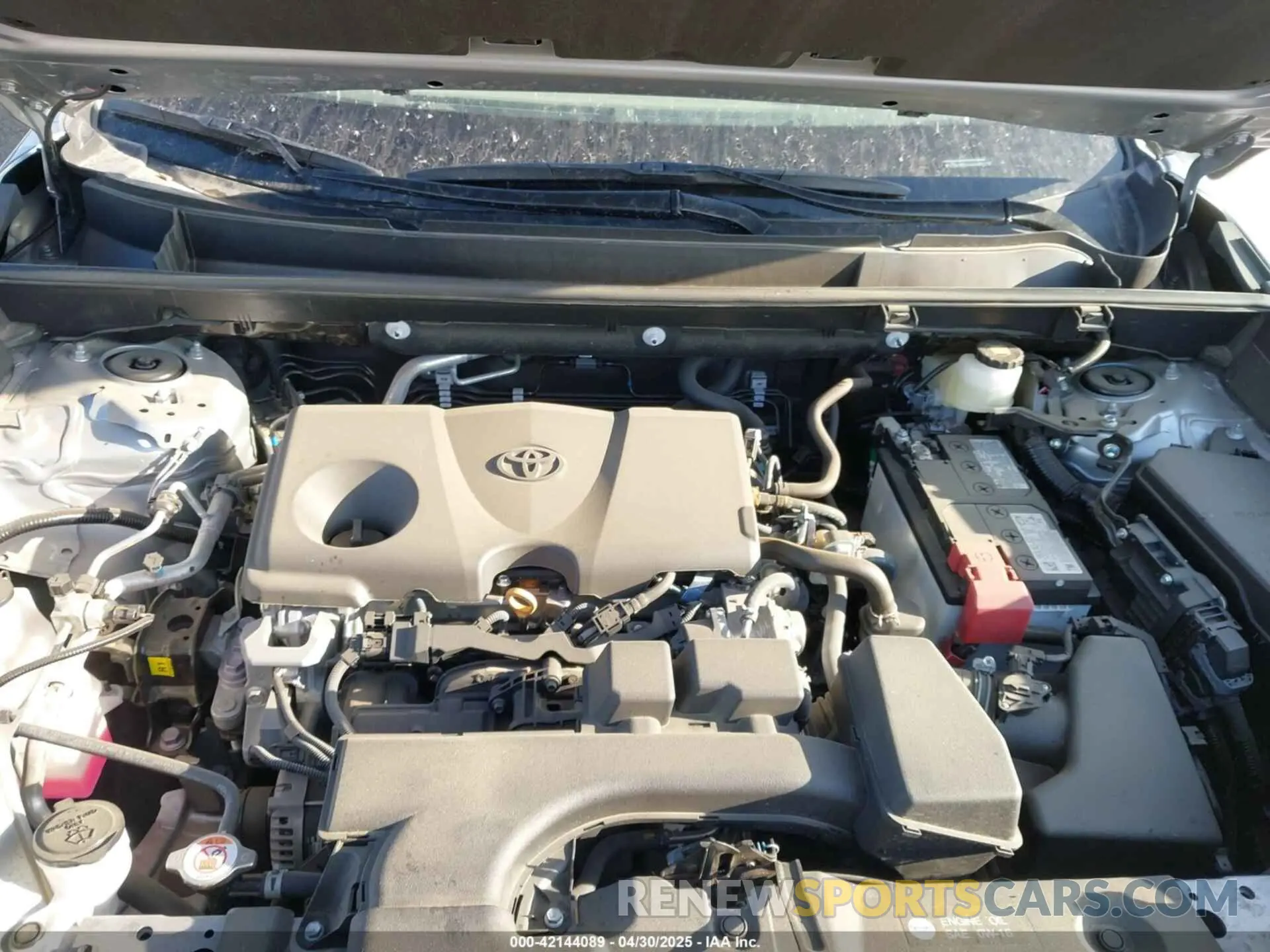 10 Фотография поврежденного автомобиля 2T3W1RFV4SW368002 TOYOTA RAV4 2025