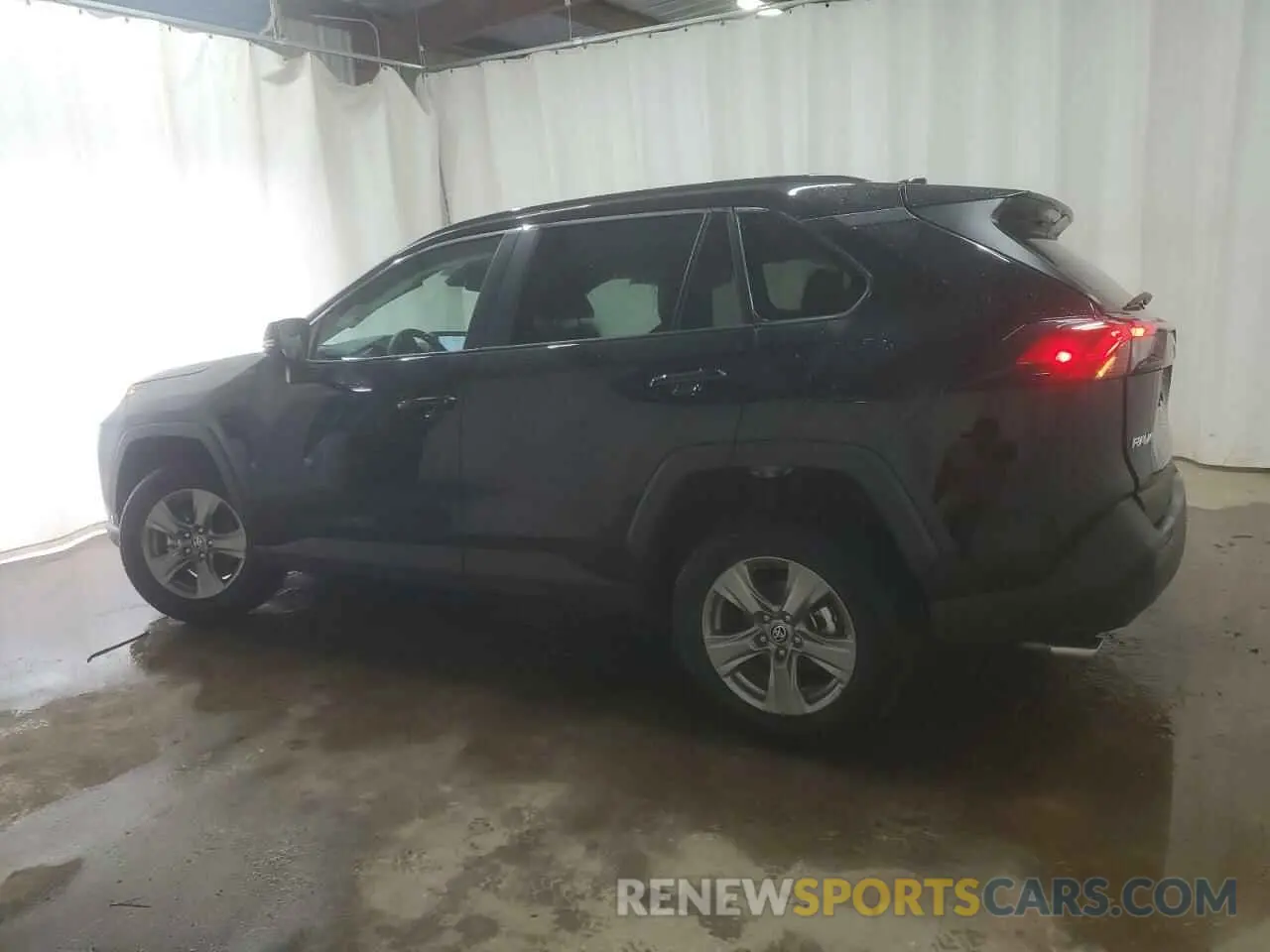 2 Фотография поврежденного автомобиля 2T3W1RFV4SW382336 TOYOTA RAV4 2025