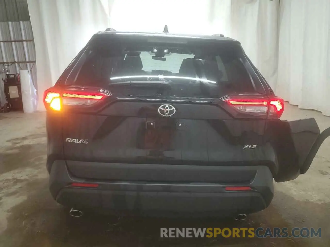6 Фотография поврежденного автомобиля 2T3W1RFV4SW382336 TOYOTA RAV4 2025