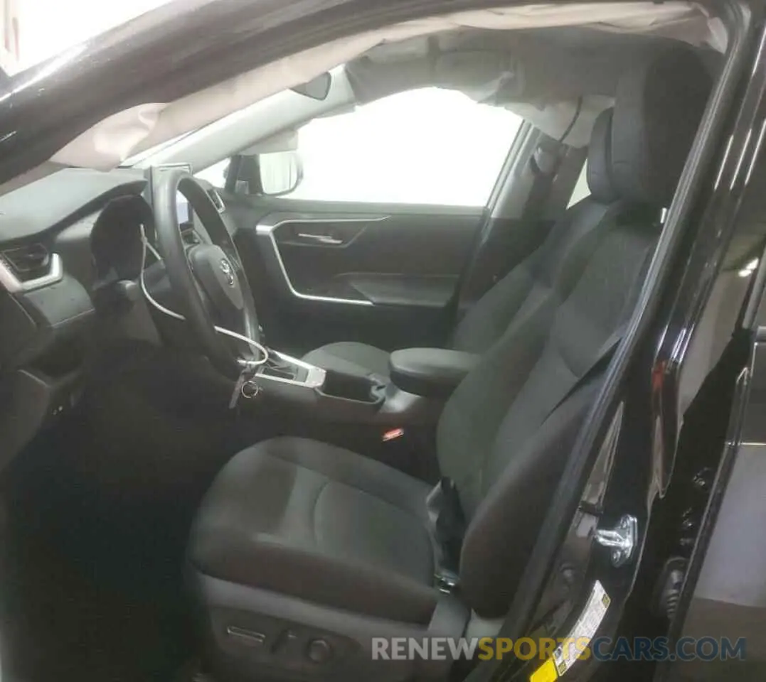 7 Фотография поврежденного автомобиля 2T3W1RFV4SW382336 TOYOTA RAV4 2025