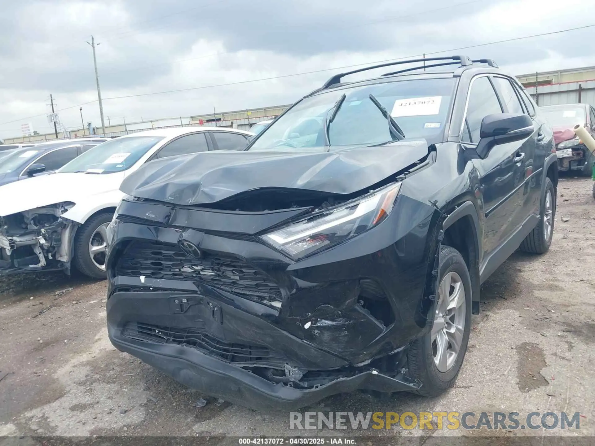 2 Фотография поврежденного автомобиля 2T3W1RFV5SC311437 TOYOTA RAV4 2025