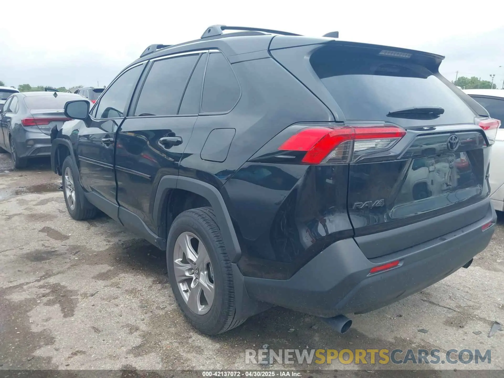 3 Фотография поврежденного автомобиля 2T3W1RFV5SC311437 TOYOTA RAV4 2025
