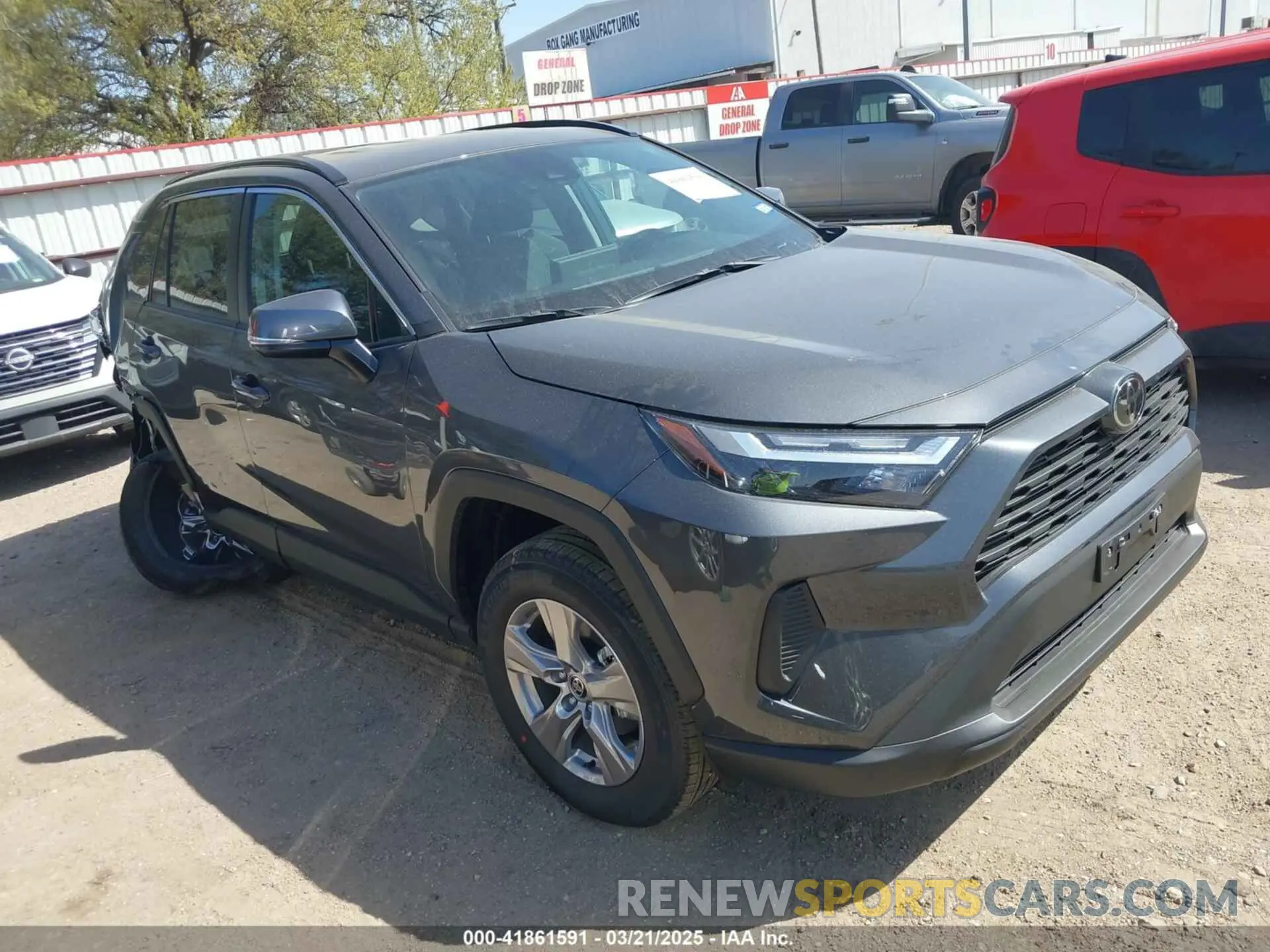 1 Photograph of a damaged car 2T3W1RFV7SW382203 TOYOTA RAV4 2025