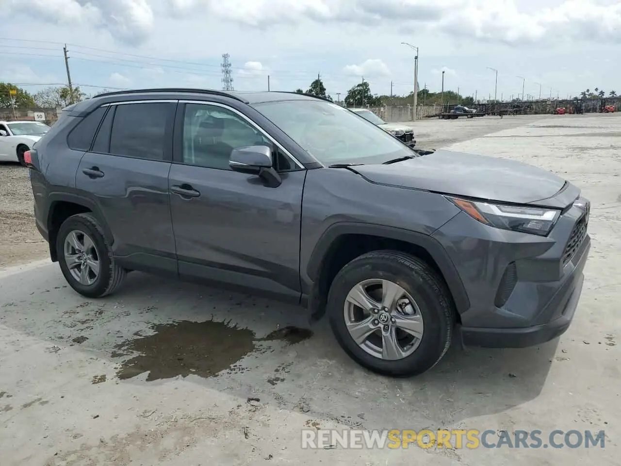 4 Photograph of a damaged car 2T3W1RFV8SC308225 TOYOTA RAV4 2025