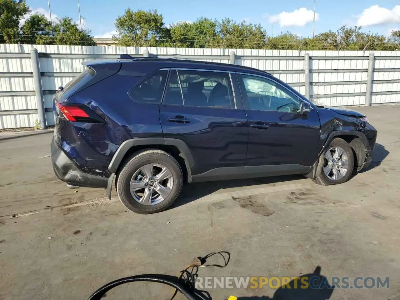 3 Фотография поврежденного автомобиля 2T3W1RFV8SW372649 TOYOTA RAV4 2025