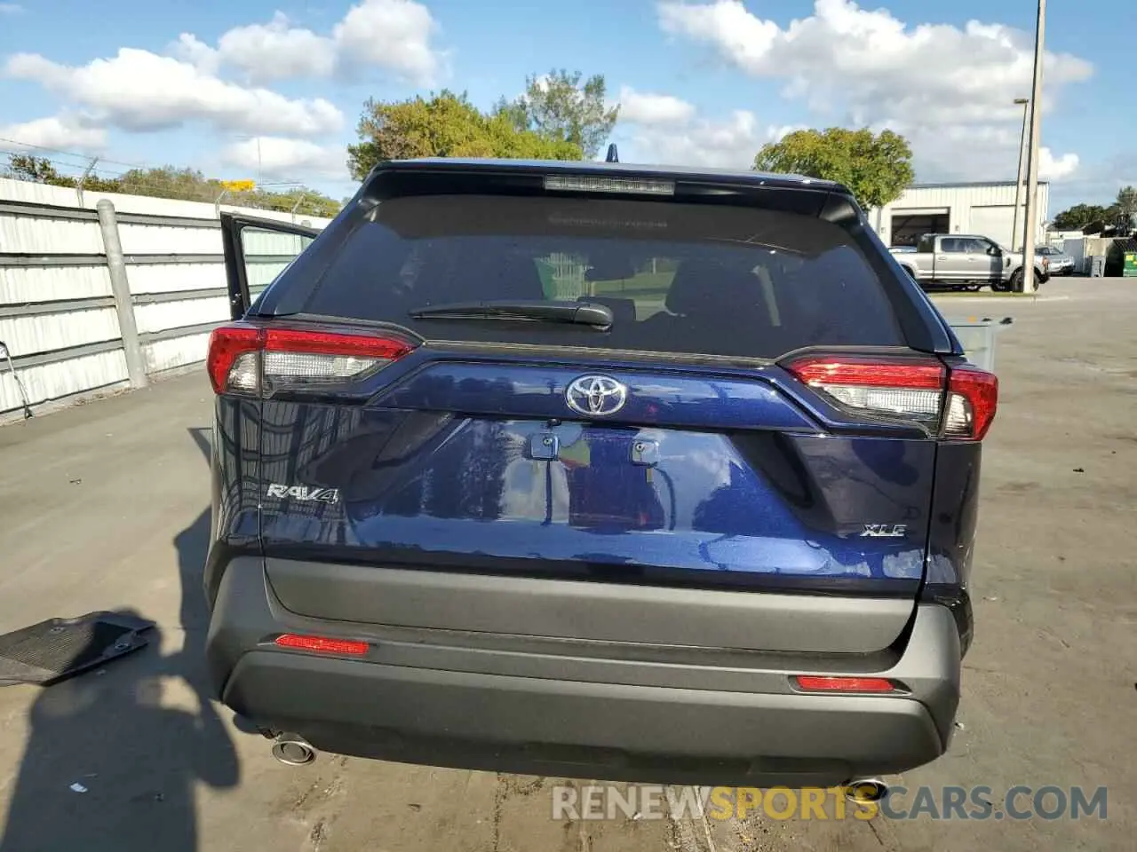 6 Фотография поврежденного автомобиля 2T3W1RFV8SW372649 TOYOTA RAV4 2025