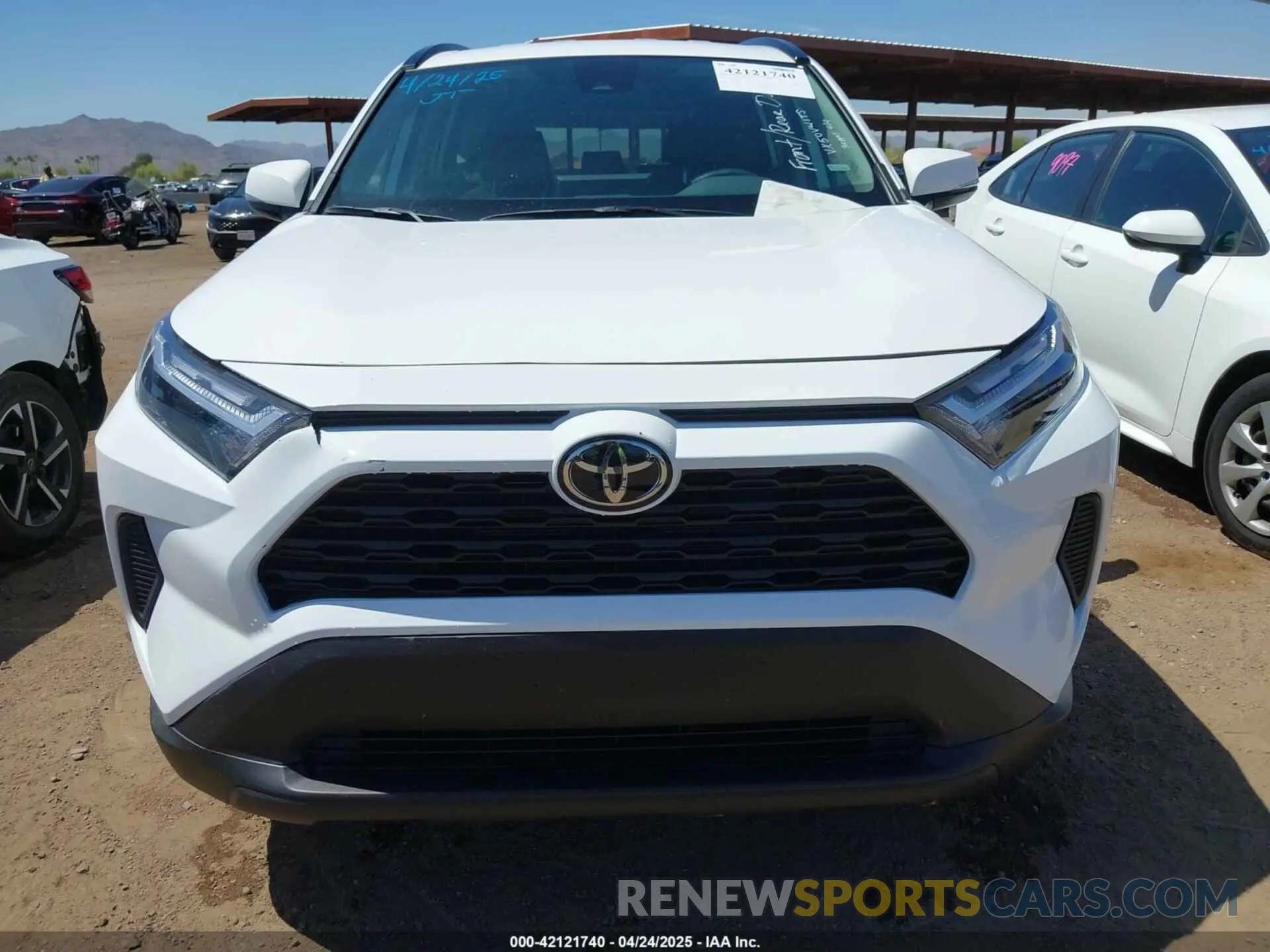 12 Фотография поврежденного автомобиля 2T3W1RFV8SW374059 TOYOTA RAV4 2025