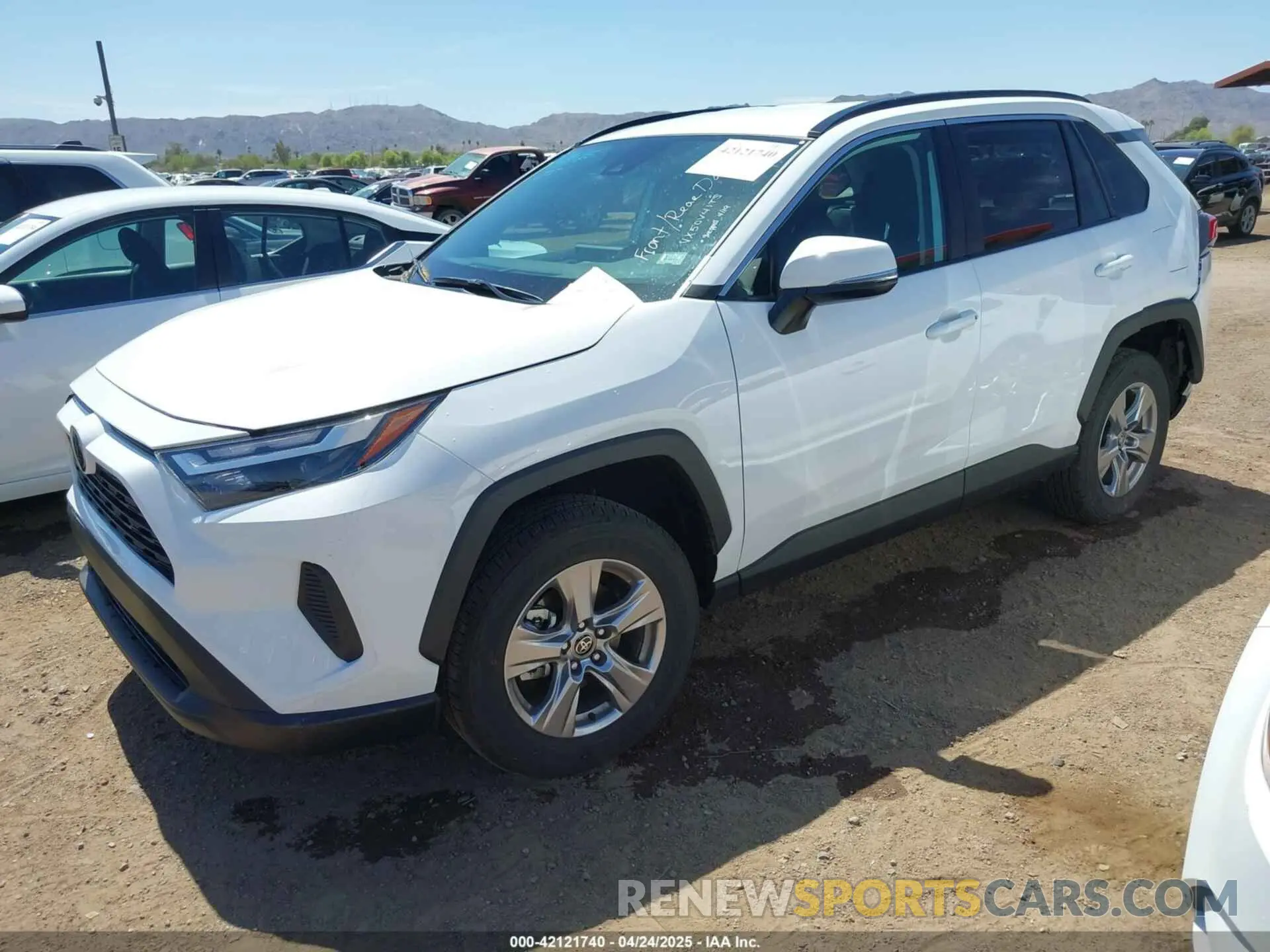2 Фотография поврежденного автомобиля 2T3W1RFV8SW374059 TOYOTA RAV4 2025