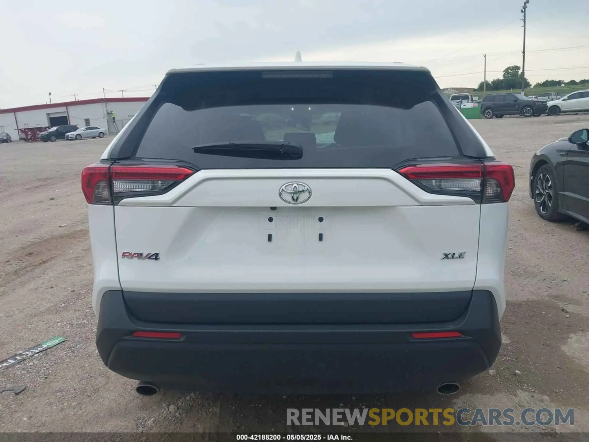 16 Фотография поврежденного автомобиля 2T3W1RFV9SW369324 TOYOTA RAV4 2025