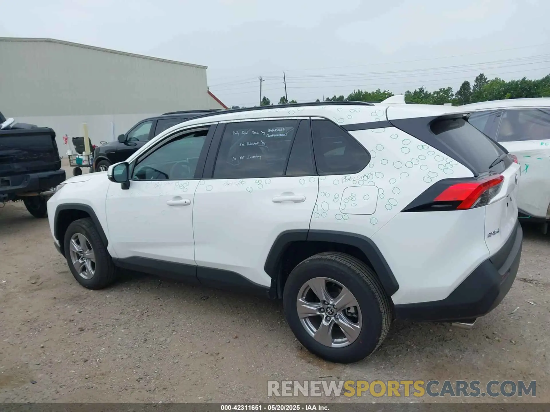 14 Фотография поврежденного автомобиля 2T3W1RFV9SW374071 TOYOTA RAV4 2025