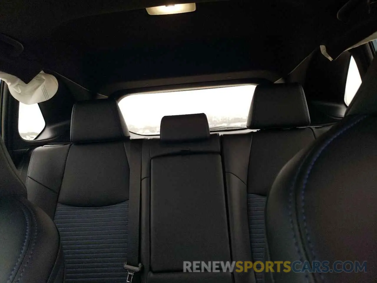 10 Фотография поврежденного автомобиля 4T3E6RFV6SU176402 TOYOTA RAV4 2025
