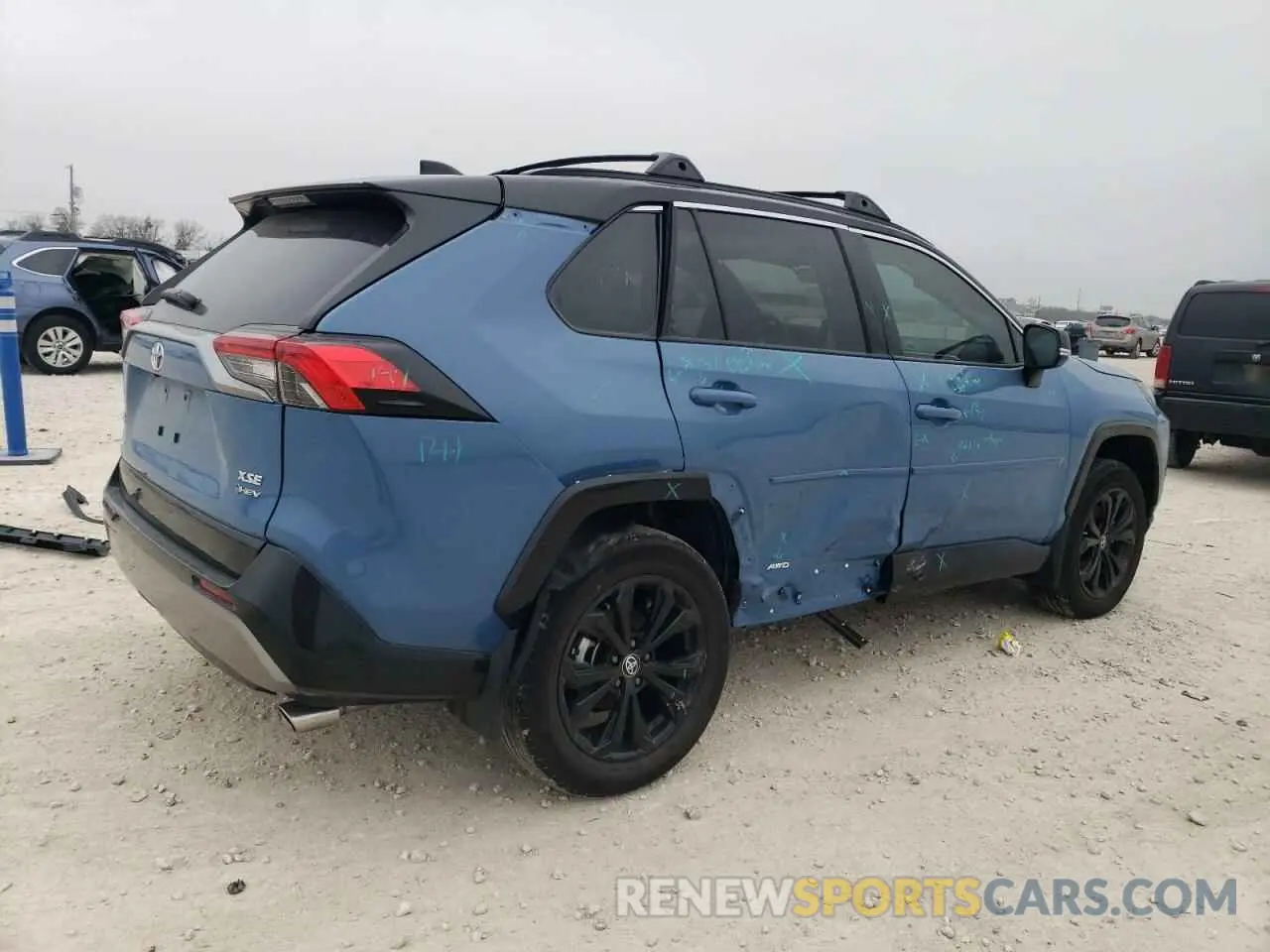3 Фотография поврежденного автомобиля 4T3E6RFV6SU176402 TOYOTA RAV4 2025
