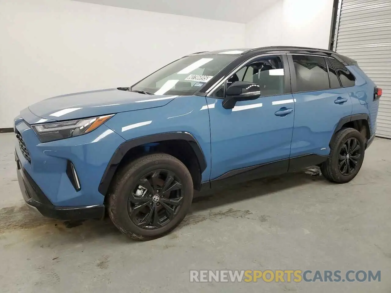 1 Photograph of a damaged car 4T3E6RFV7SU180846 TOYOTA RAV4 2025