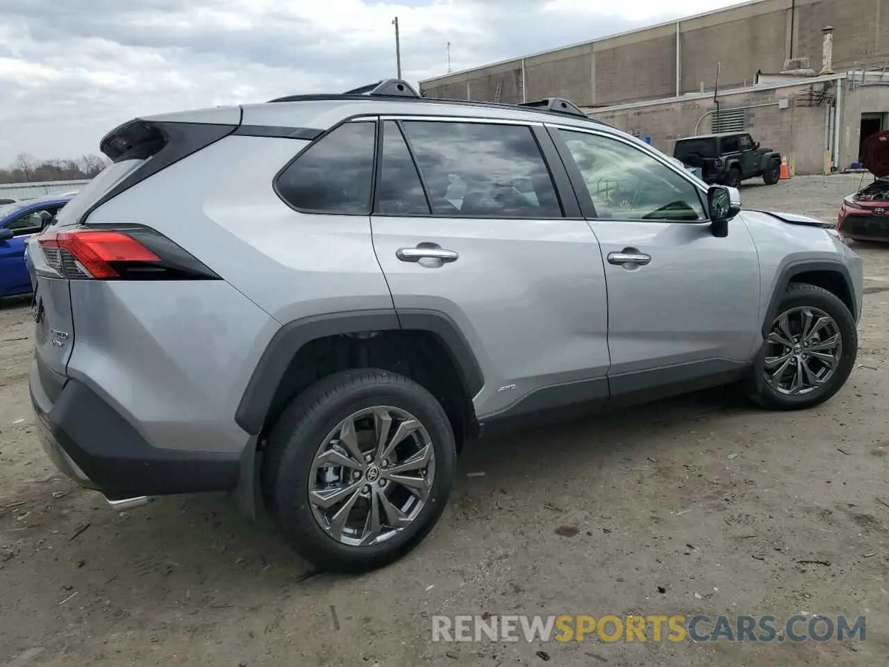 3 Photograph of a damaged car JTMD6RFV5SD157252 TOYOTA RAV4 2025