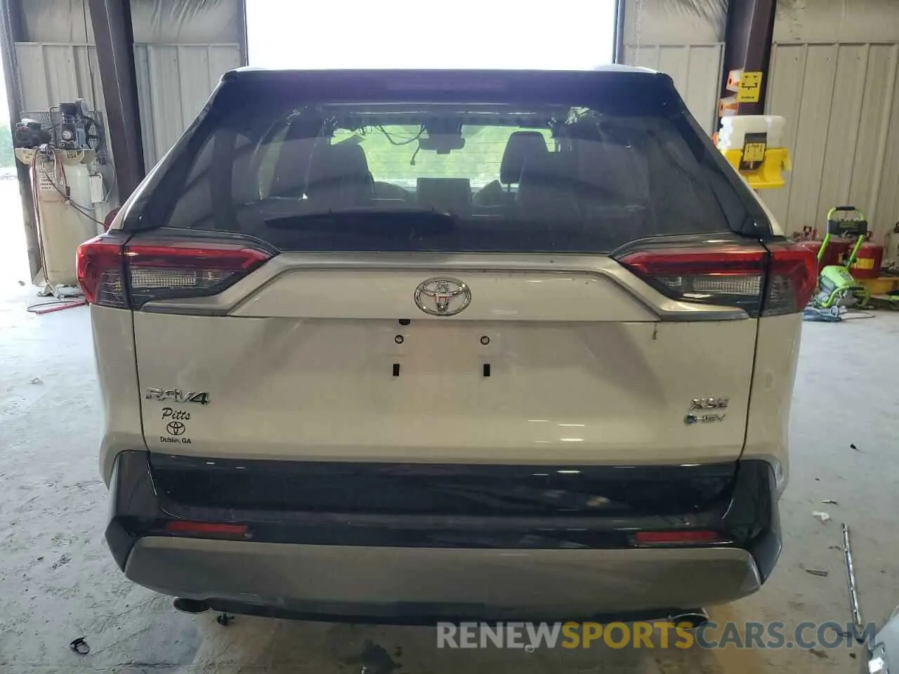 6 Photograph of a damaged car JTME6RFV8SD572974 TOYOTA RAV4 2025