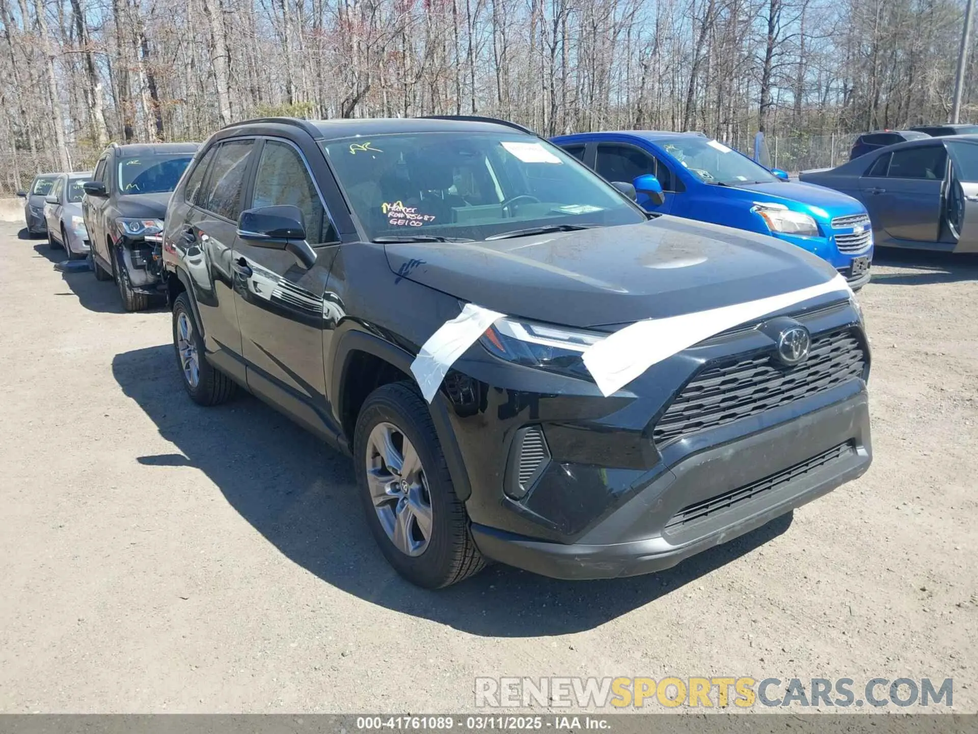 1 Photograph of a damaged car JTMP1RFV7SJ043041 TOYOTA RAV4 2025