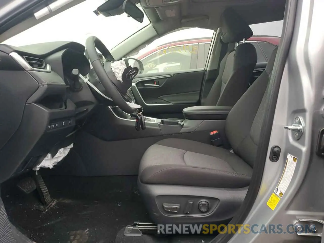 7 Photograph of a damaged car JTMRWRFV3SD591367 TOYOTA RAV4 2025