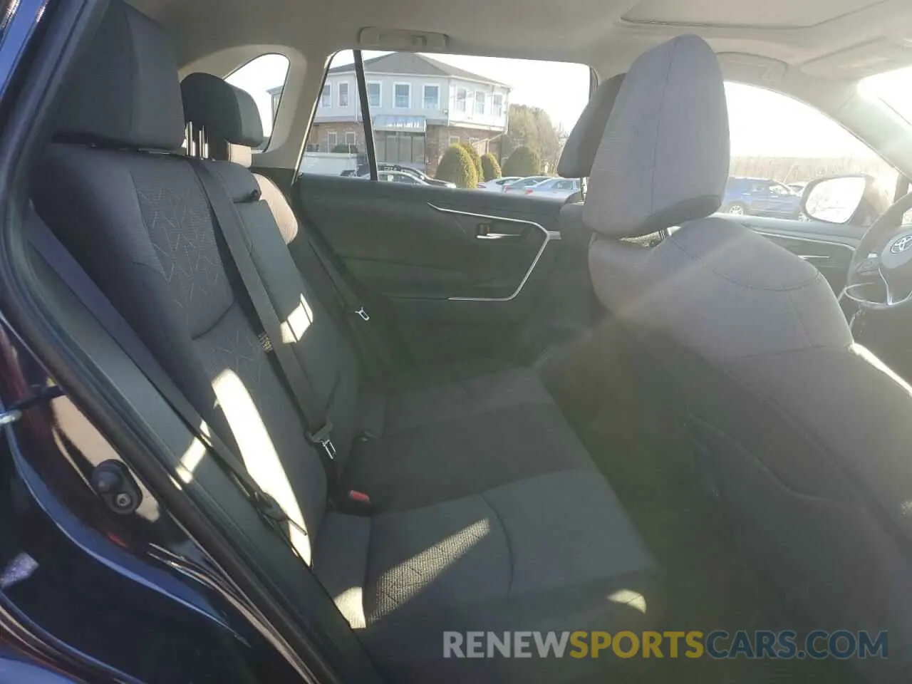 11 Фотография поврежденного автомобиля JTMRWRFV6SD284498 TOYOTA RAV4 2025
