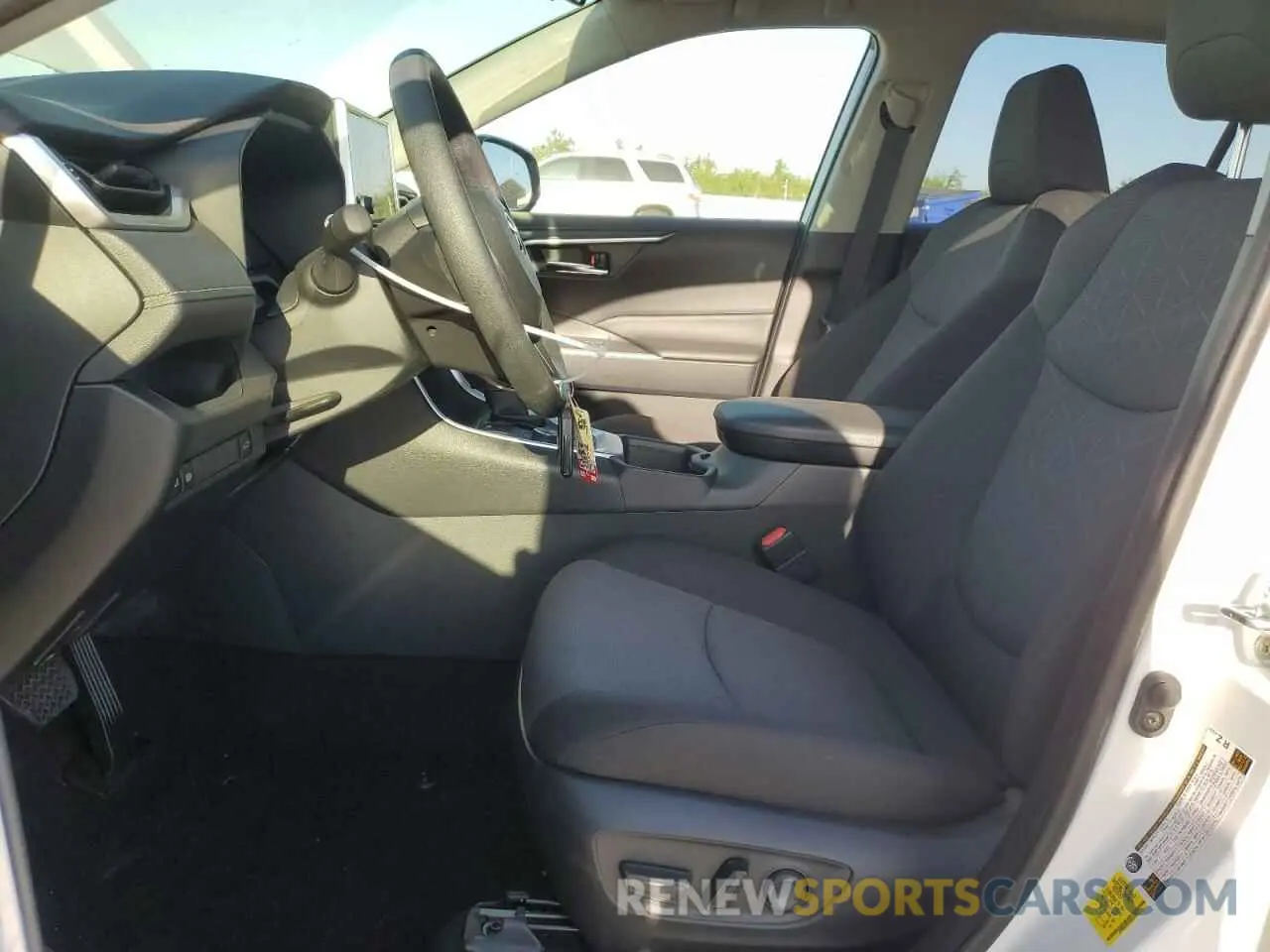 7 Photograph of a damaged car JTMRWRFV7SD294893 TOYOTA RAV4 2025