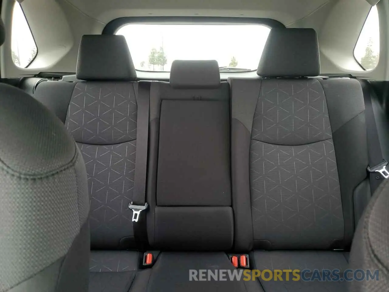 10 Фотография поврежденного автомобиля JTMRWRFV8SD284583 TOYOTA RAV4 2025