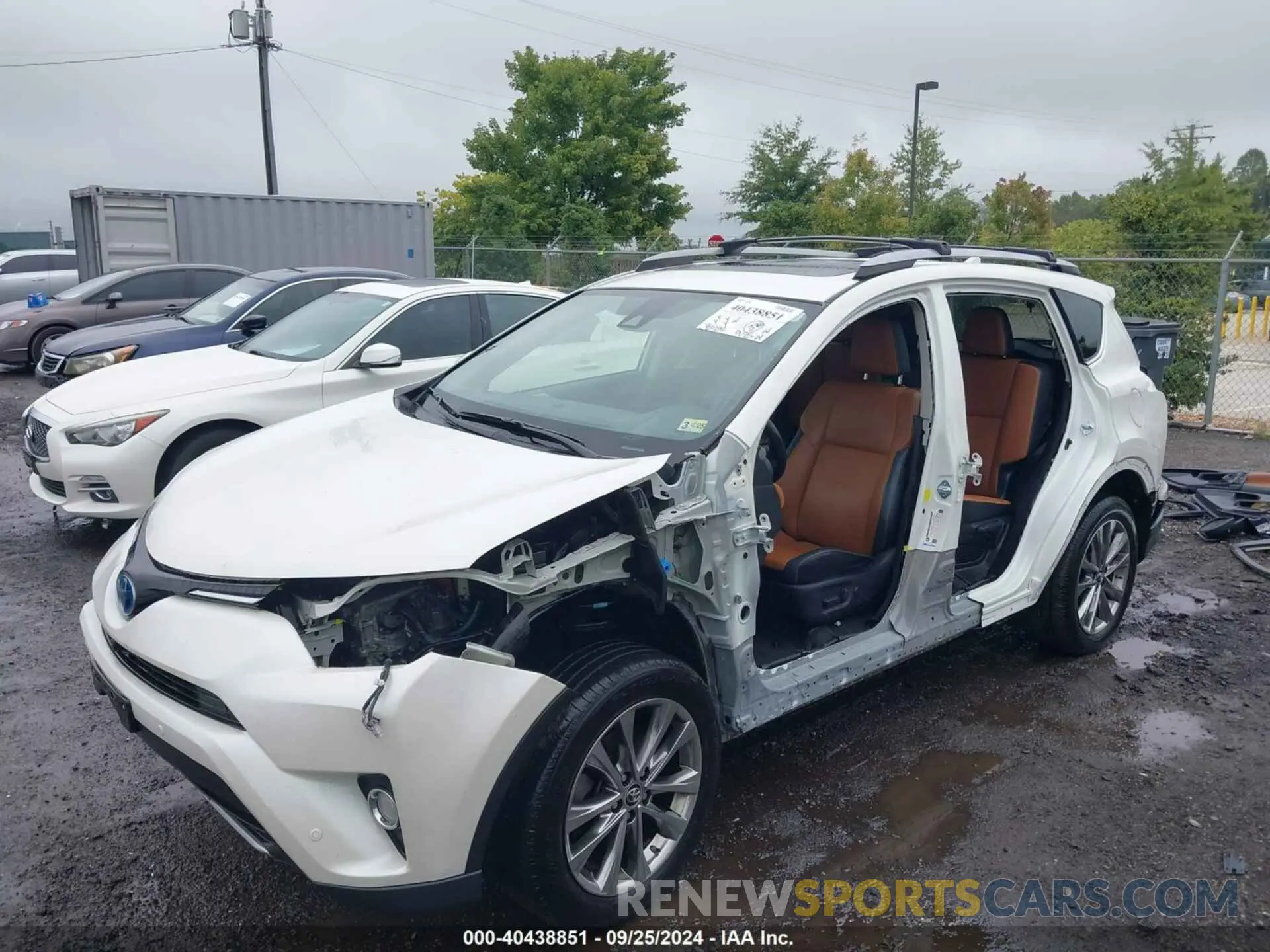 2 Photograph of a damaged car JTMDJREV0HD107531 TOYOTA RAV4 HYBRID 2017