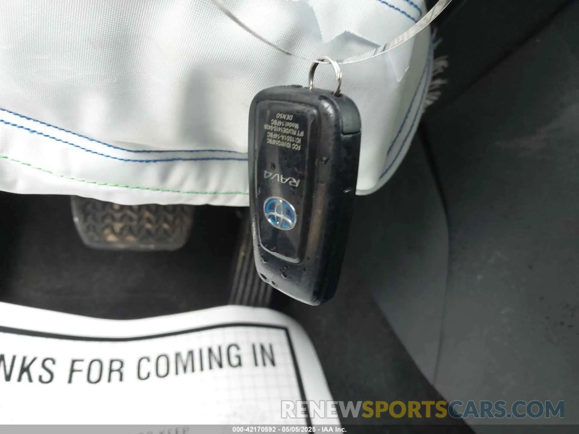 11 Фотография поврежденного автомобиля 2T3DWRFV2KW012172 TOYOTA RAV4 HYBRID 2019