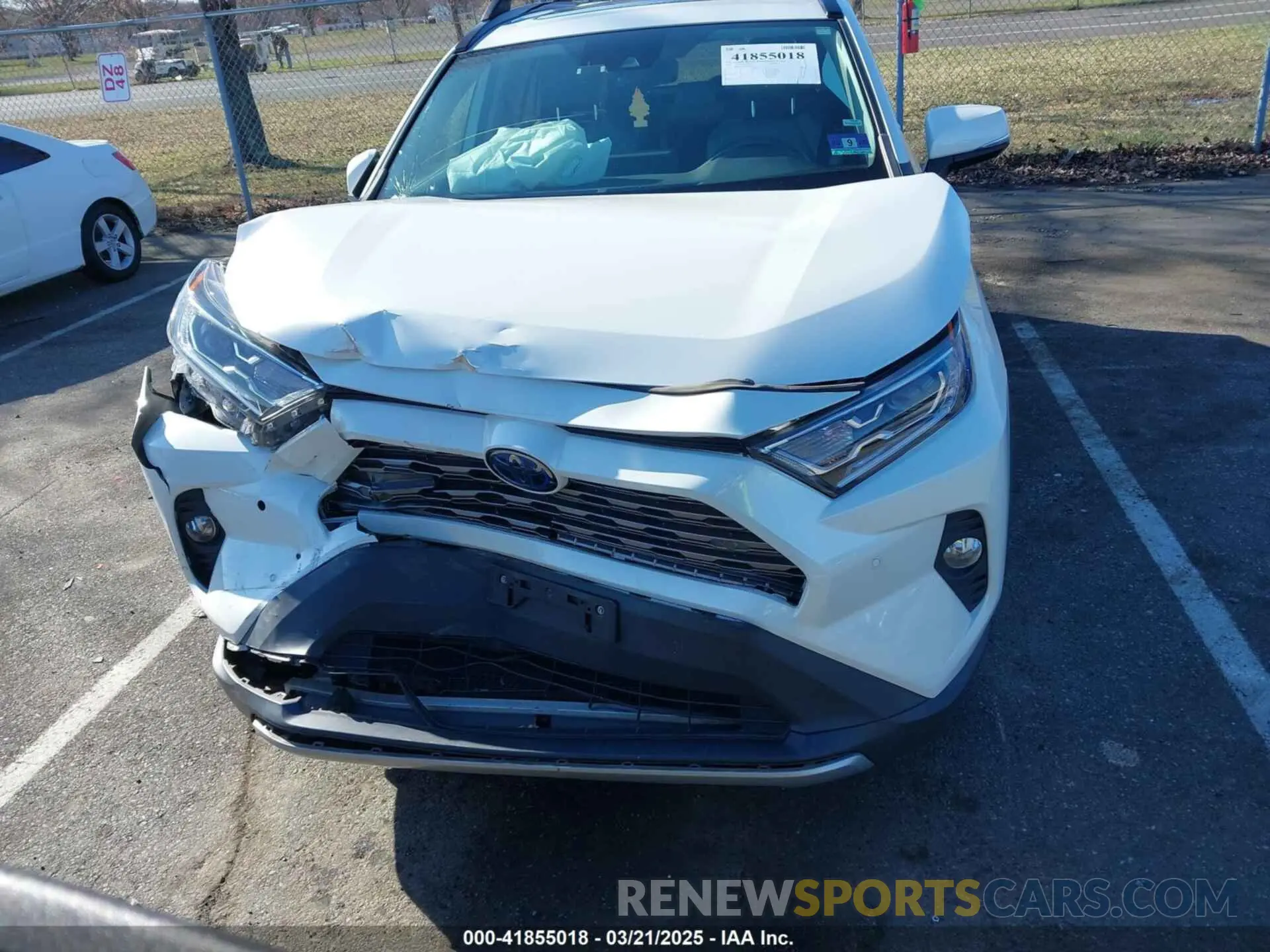 11 Photograph of a damaged car 2T3DWRFV2KW024113 TOYOTA RAV4 HYBRID 2019