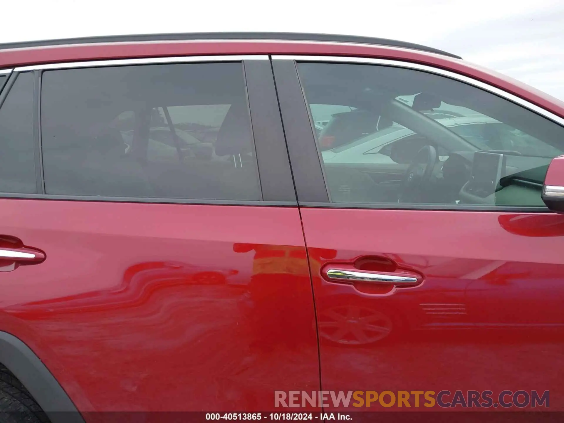 13 Photograph of a damaged car 2T3DWRFV3KW019034 TOYOTA RAV4 HYBRID 2019