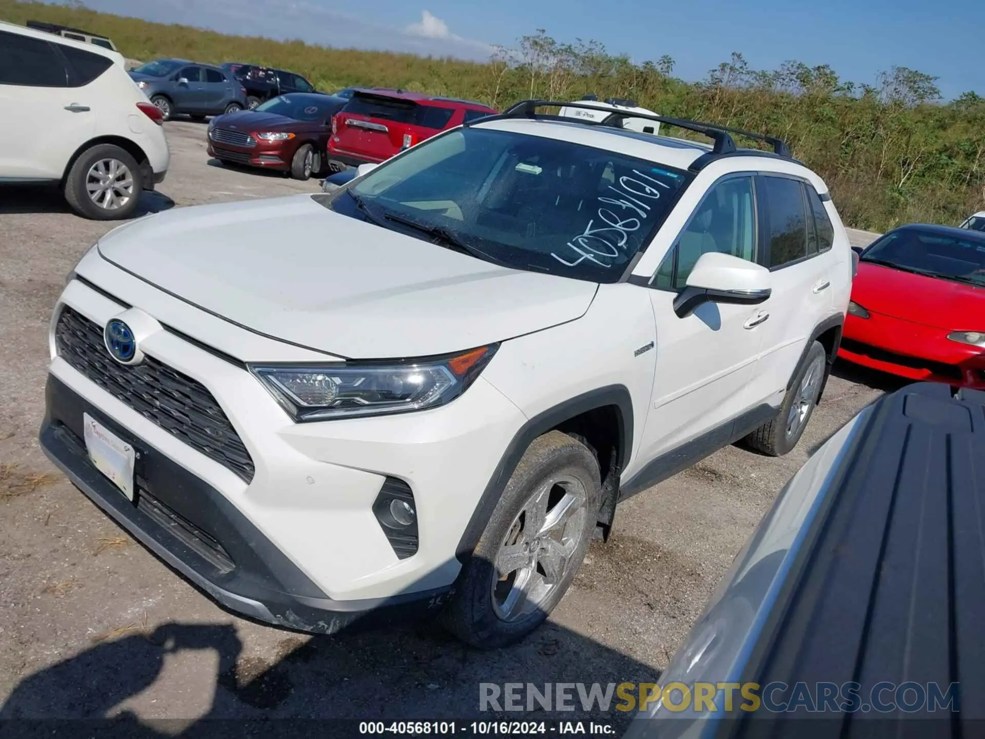 2 Фотография поврежденного автомобиля 2T3DWRFV8KW010071 TOYOTA RAV4 HYBRID 2019