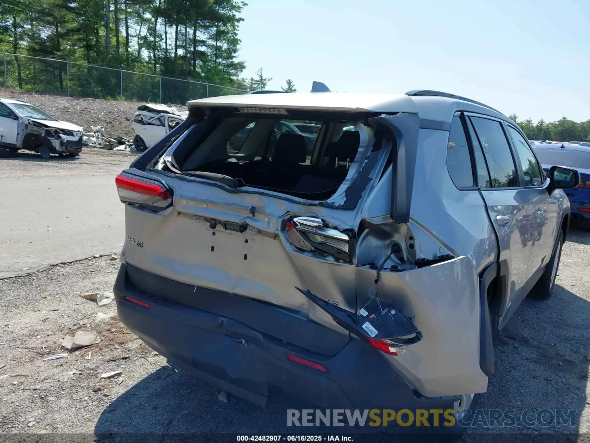 6 Photograph of a damaged car 2T3LWRFV1KW018878 TOYOTA RAV4 HYBRID 2019