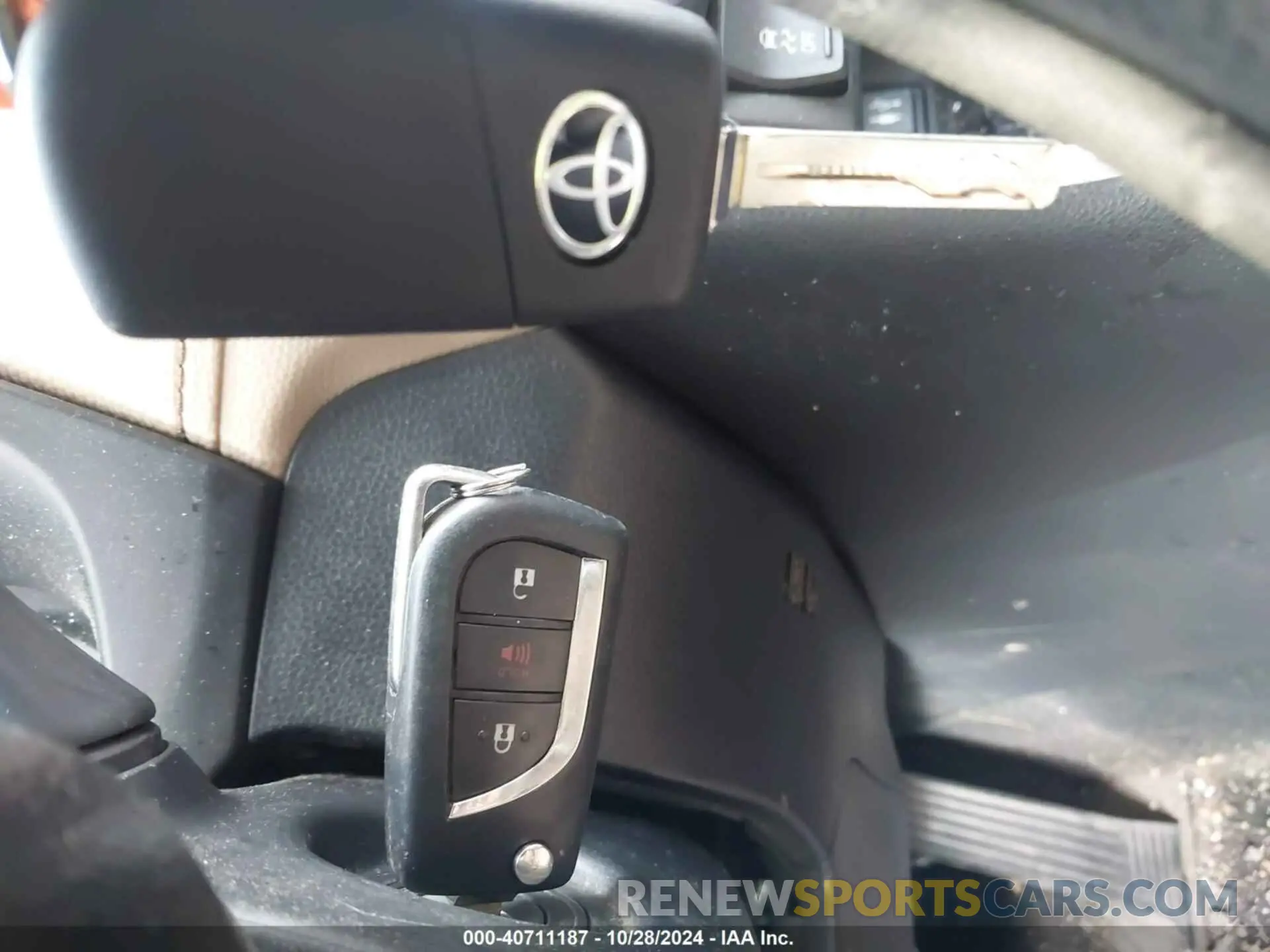 11 Фотография поврежденного автомобиля 2T3MWRFVXKW026689 TOYOTA RAV4 HYBRID 2019