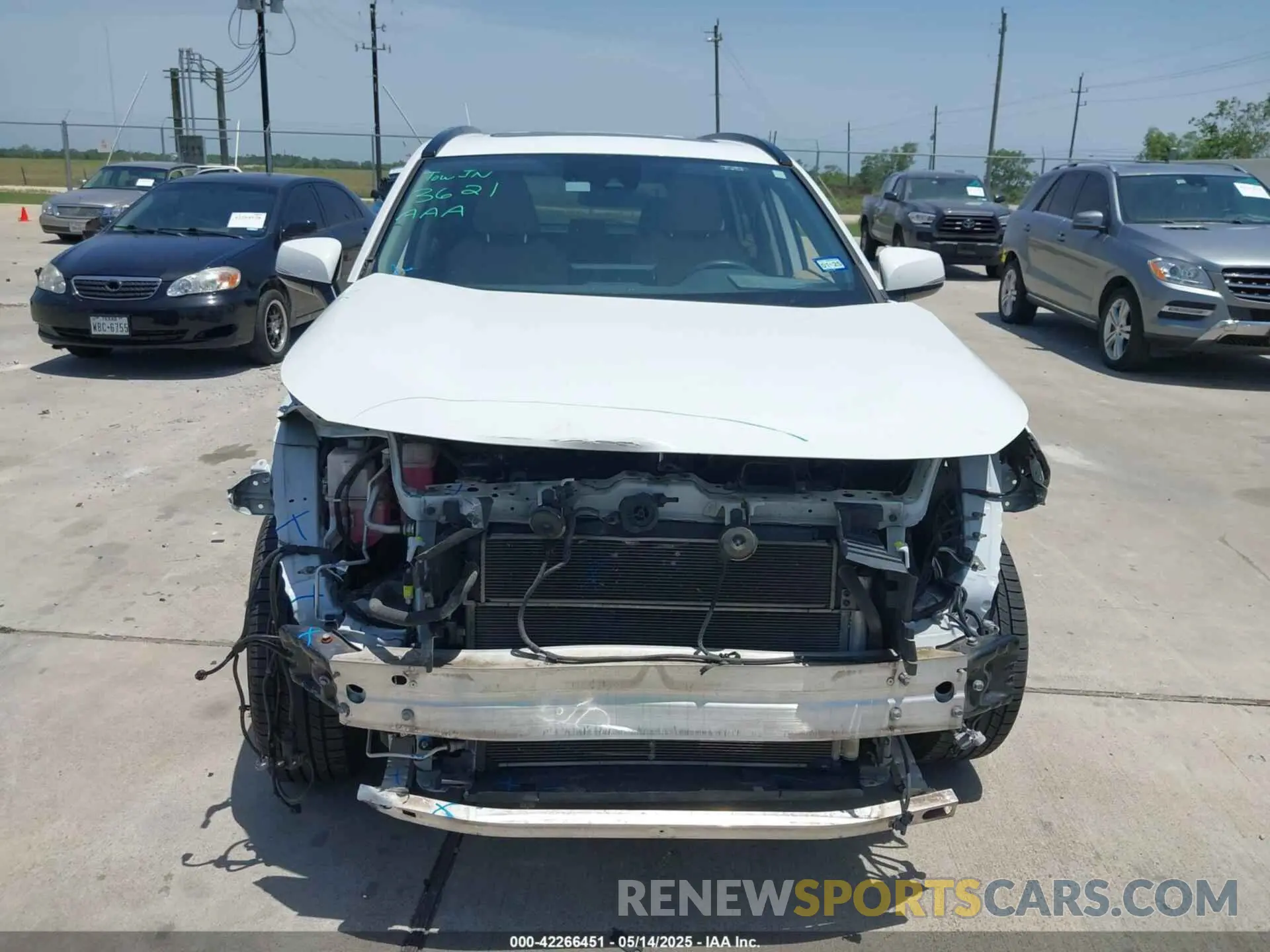 12 Photograph of a damaged car 2T3RWRFV7KW042080 TOYOTA RAV4 HYBRID 2019