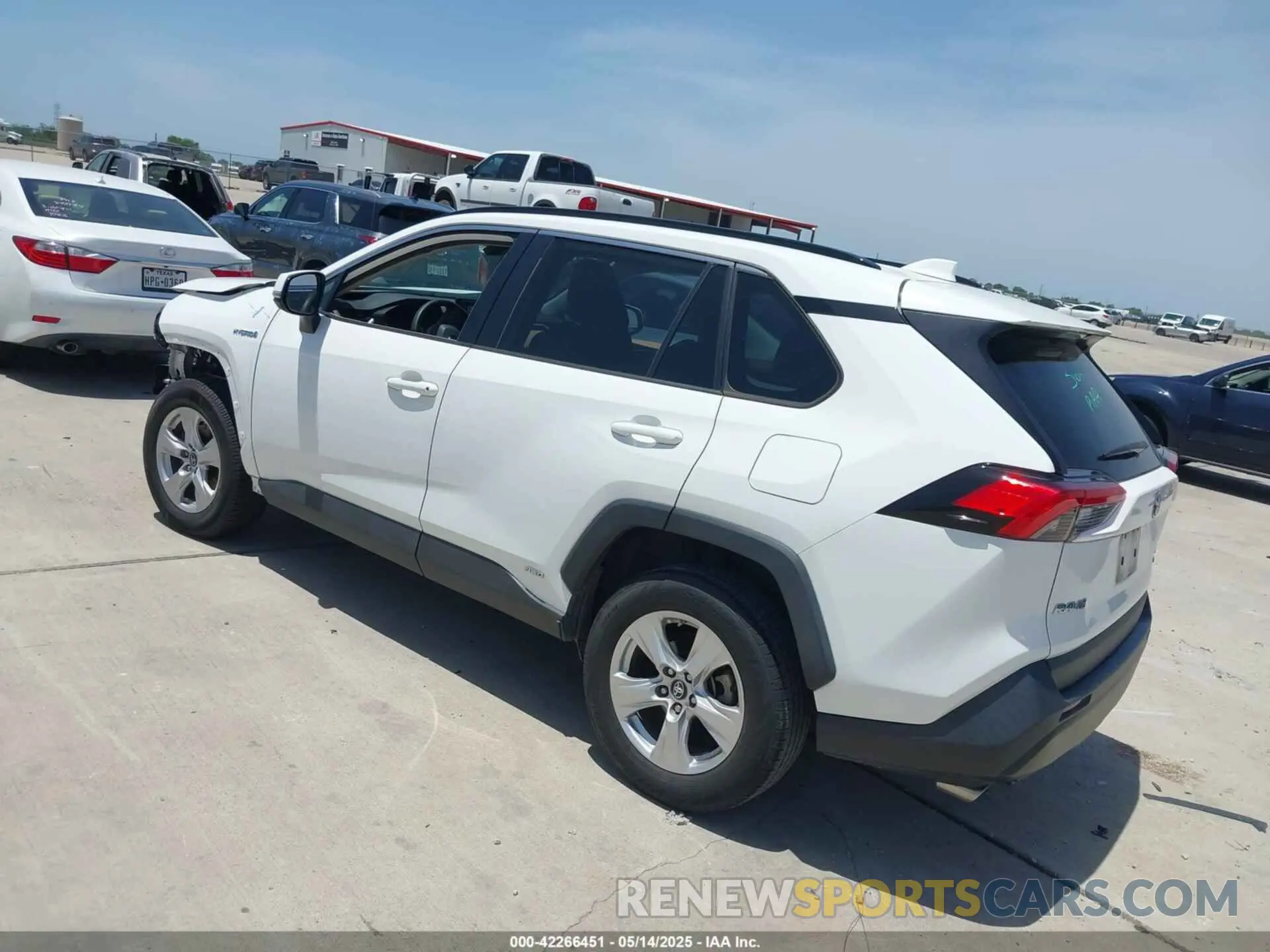 3 Photograph of a damaged car 2T3RWRFV7KW042080 TOYOTA RAV4 HYBRID 2019