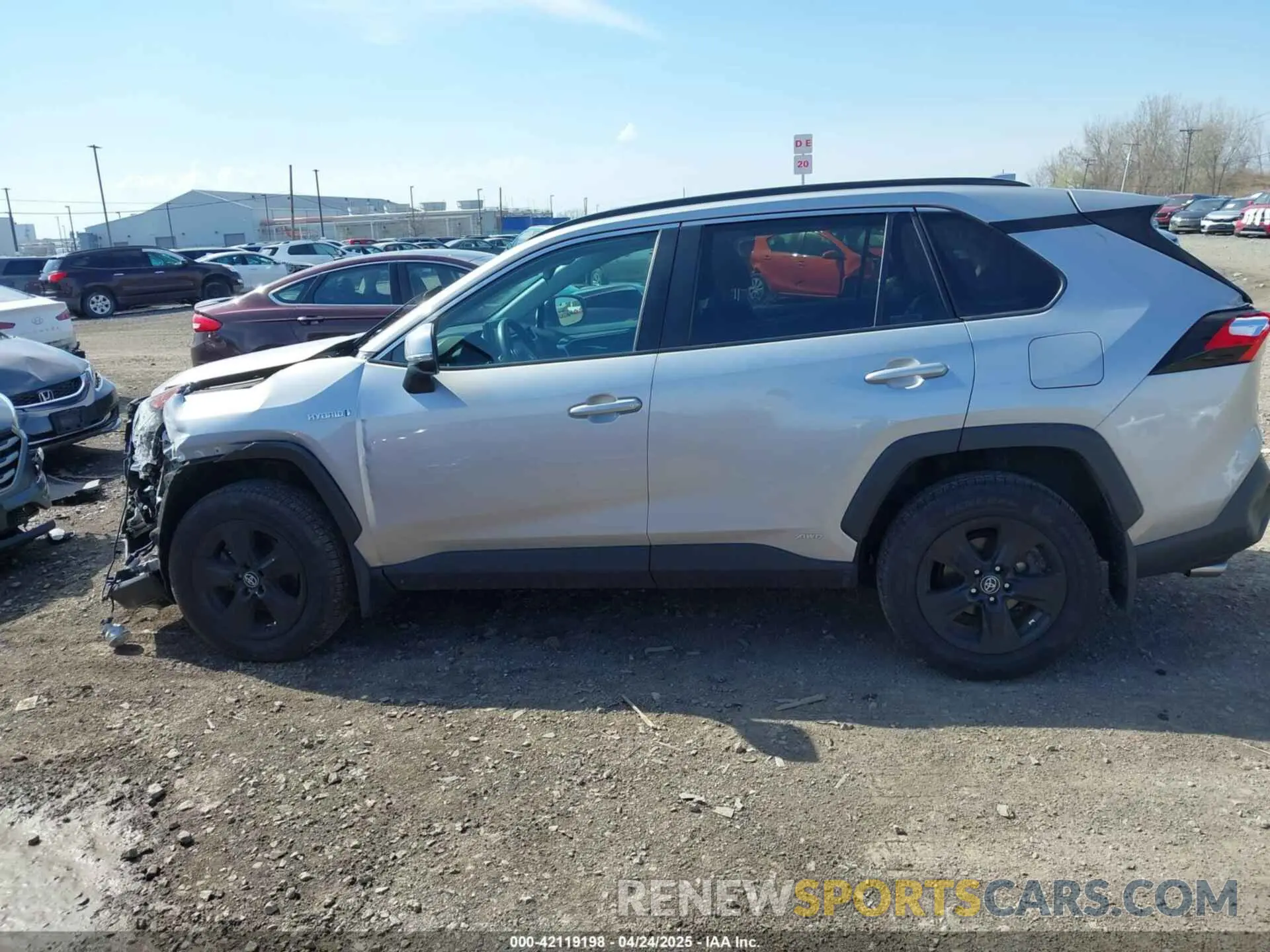 14 Photograph of a damaged car 2T3RWRFVXKW025676 TOYOTA RAV4 HYBRID 2019