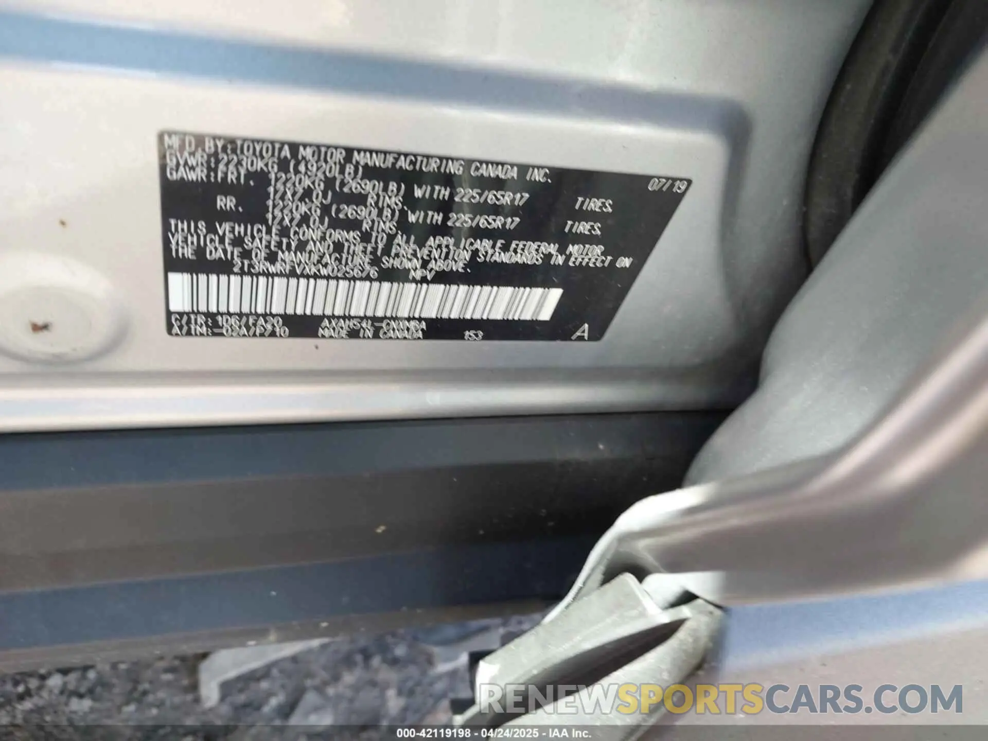 9 Photograph of a damaged car 2T3RWRFVXKW025676 TOYOTA RAV4 HYBRID 2019