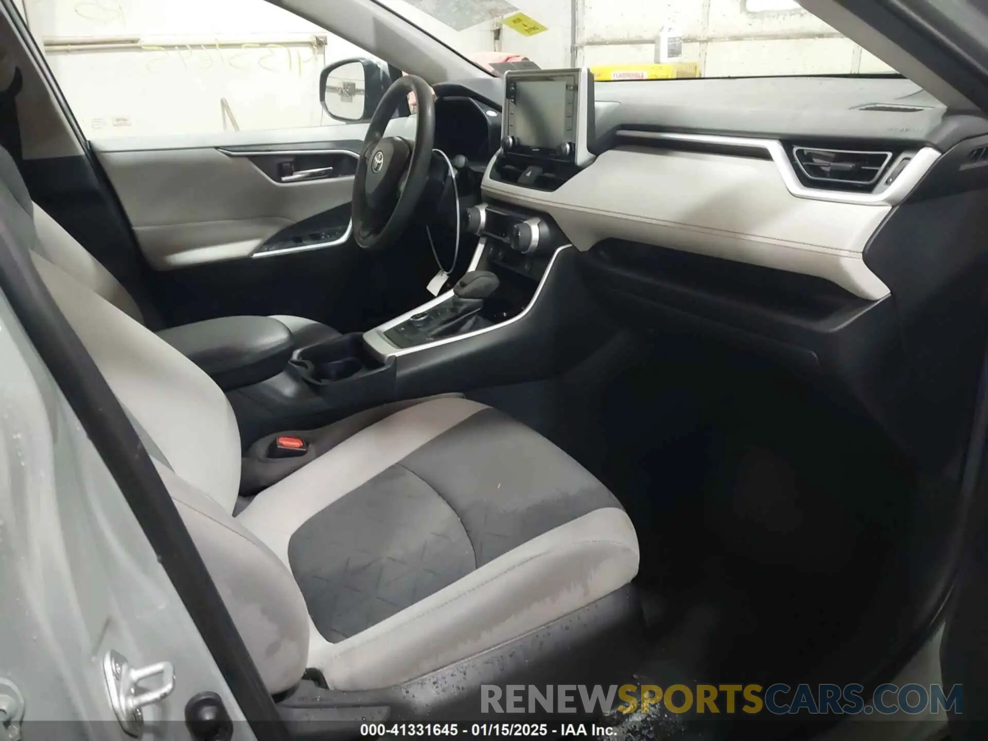 5 Фотография поврежденного автомобиля 2T3RWRFVXKW042302 TOYOTA RAV4 HYBRID 2019