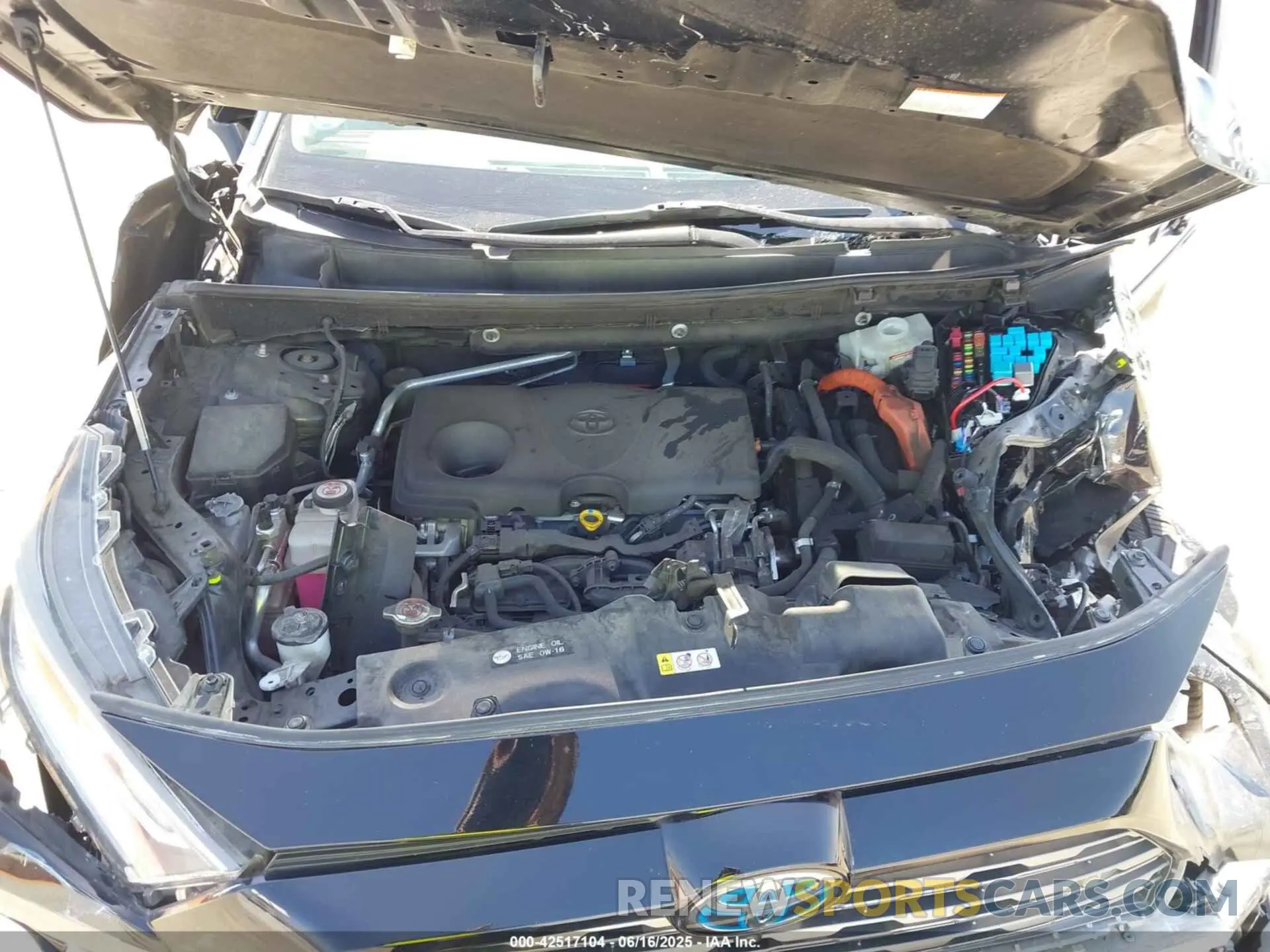 10 Photograph of a damaged car JTMDWRFV4KD511486 TOYOTA RAV4 HYBRID 2019
