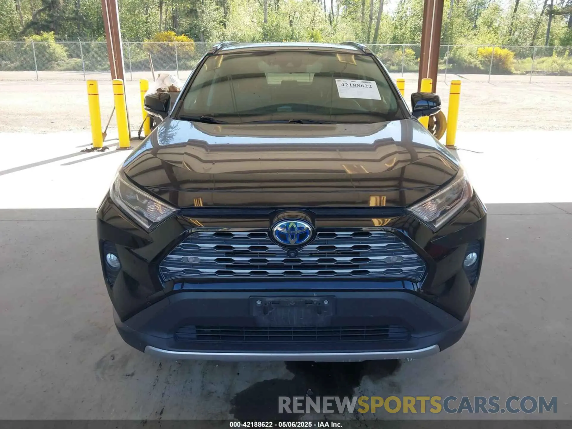 13 Photograph of a damaged car JTMDWRFV6KD510341 TOYOTA RAV4 HYBRID 2019
