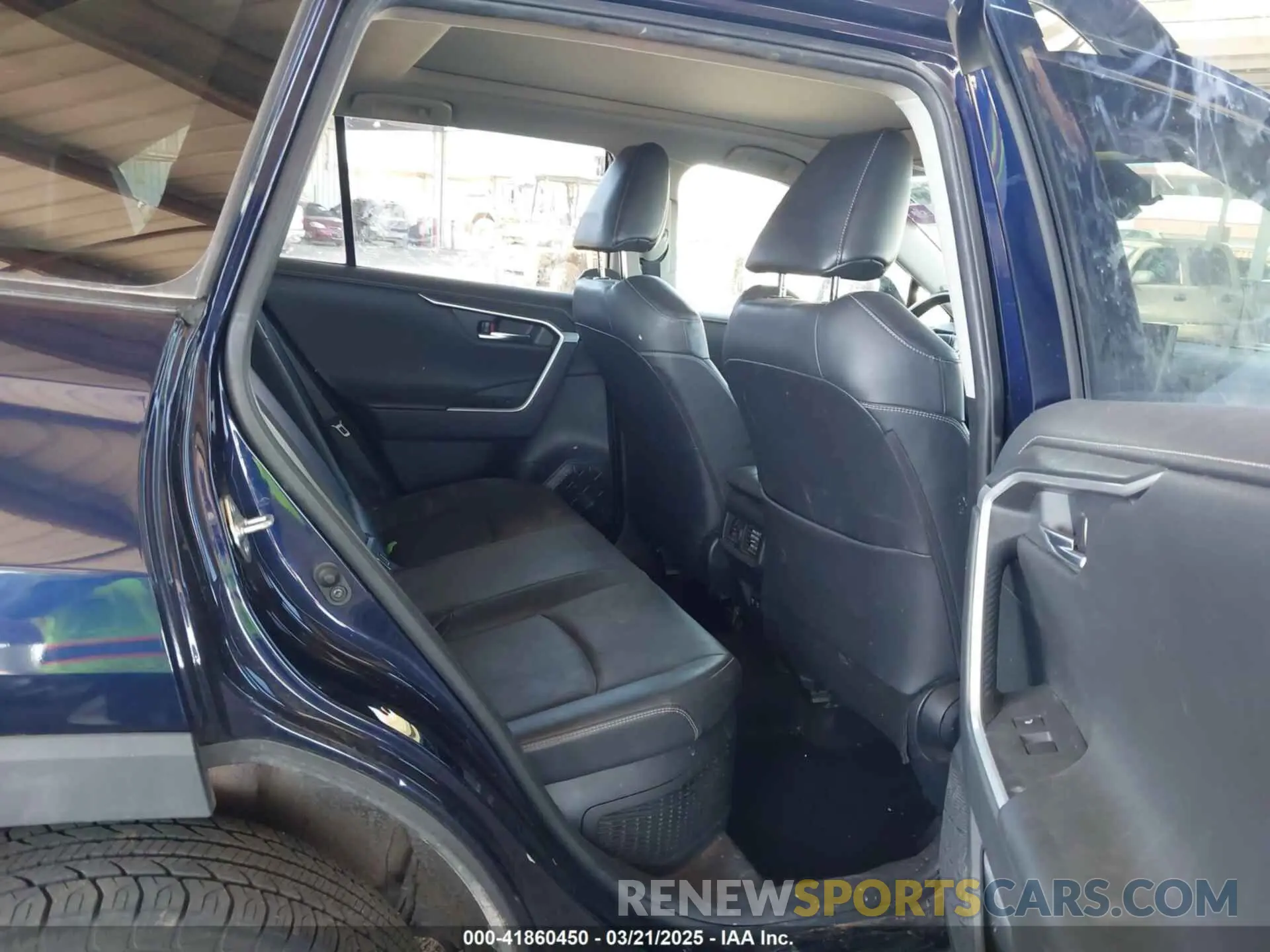 8 Photograph of a damaged car JTMDWRFV8KD511099 TOYOTA RAV4 HYBRID 2019