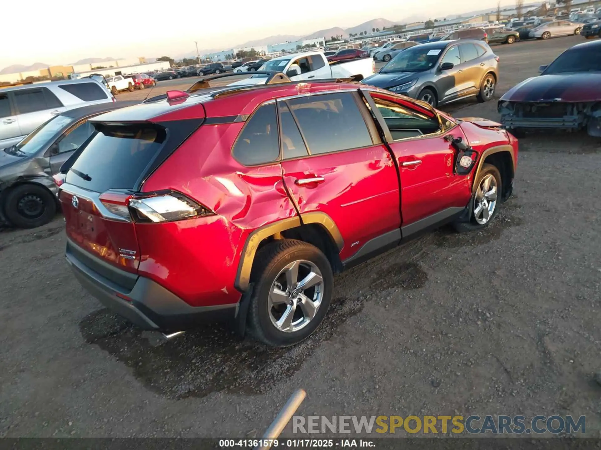4 Photograph of a damaged car JTMDWRFVXKD019769 TOYOTA RAV4 HYBRID 2019