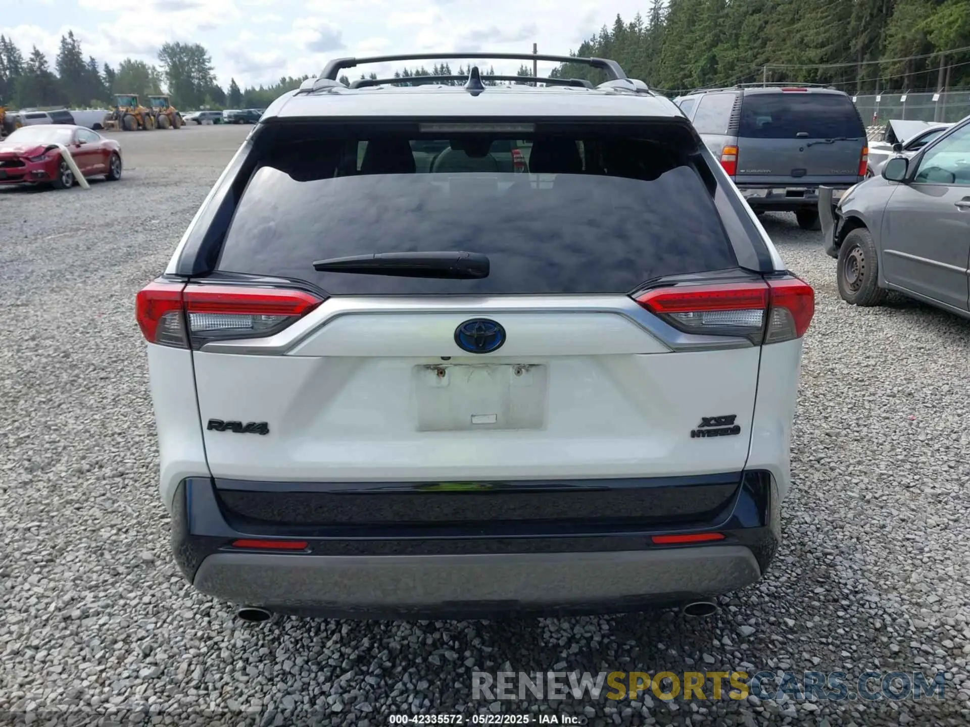 16 Фотография поврежденного автомобиля JTMEWRFV0KJ026624 TOYOTA RAV4 HYBRID 2019