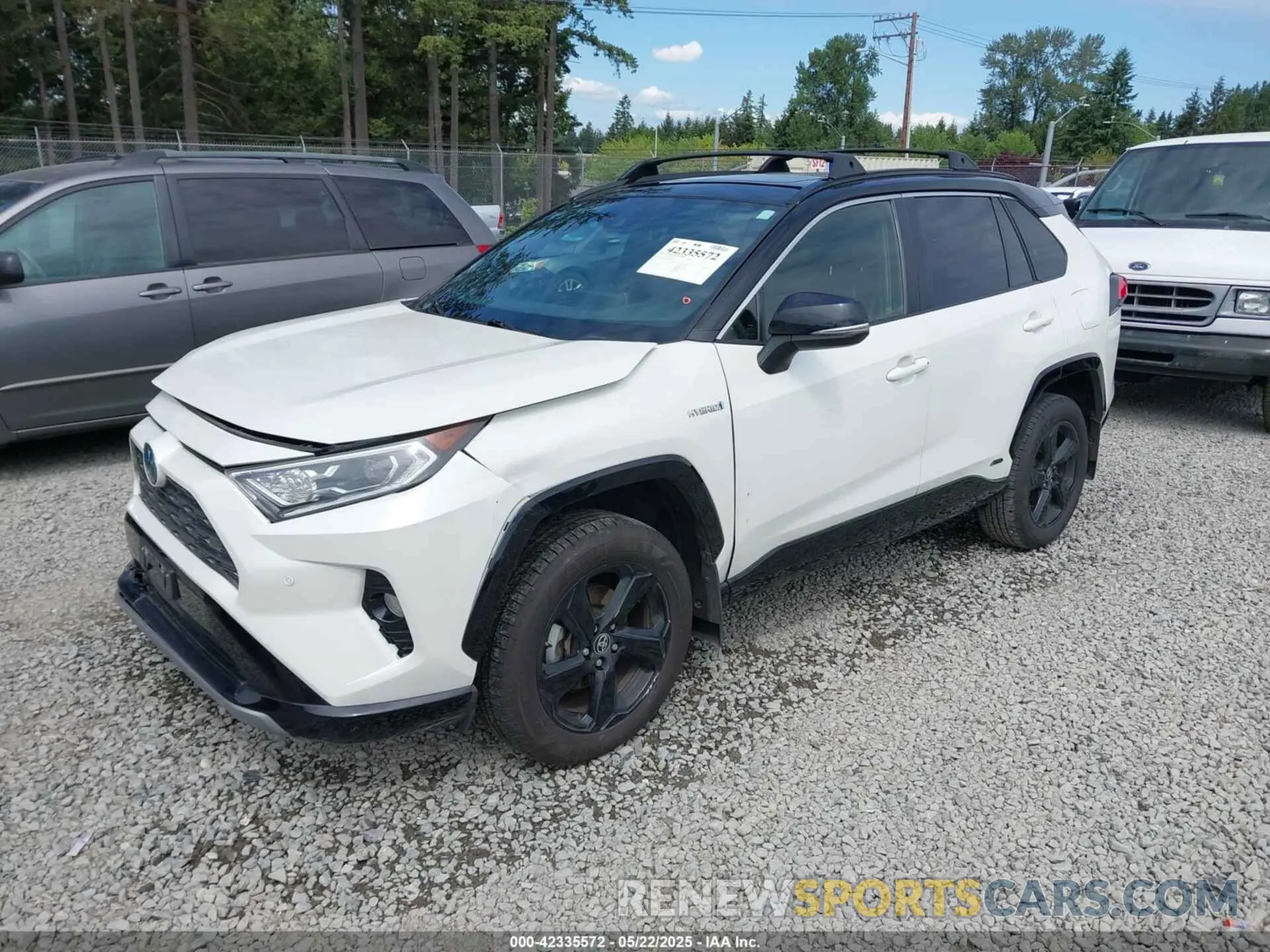 2 Фотография поврежденного автомобиля JTMEWRFV0KJ026624 TOYOTA RAV4 HYBRID 2019