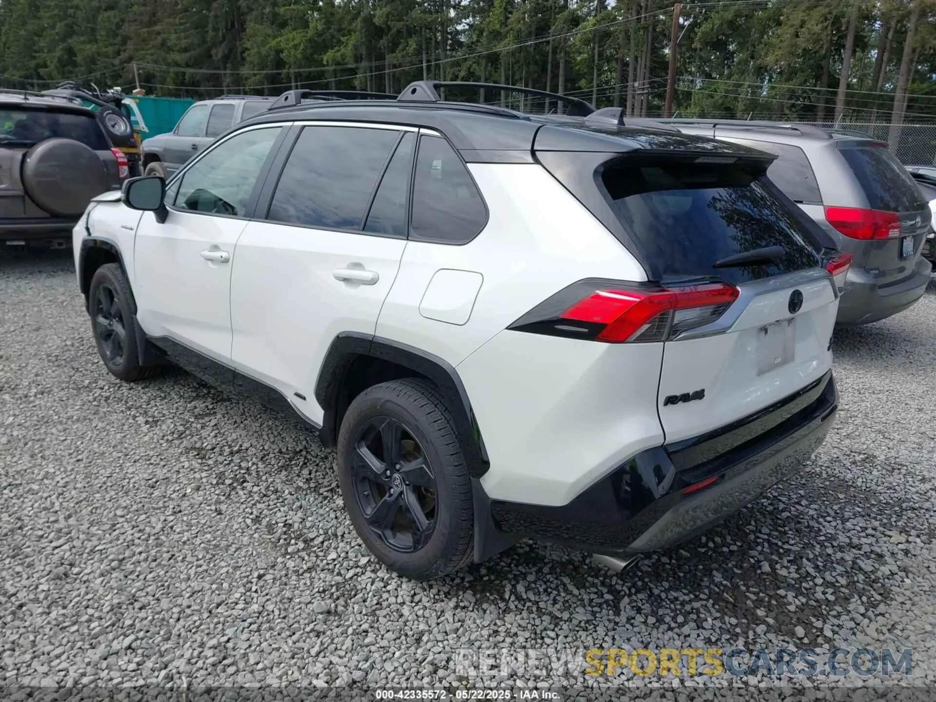 3 Фотография поврежденного автомобиля JTMEWRFV0KJ026624 TOYOTA RAV4 HYBRID 2019
